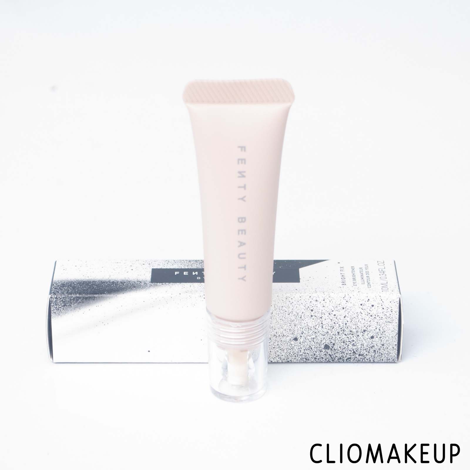 cliomakeup-recensione-correttore-fenty-beauty-bright-fix-eye-brightner-4