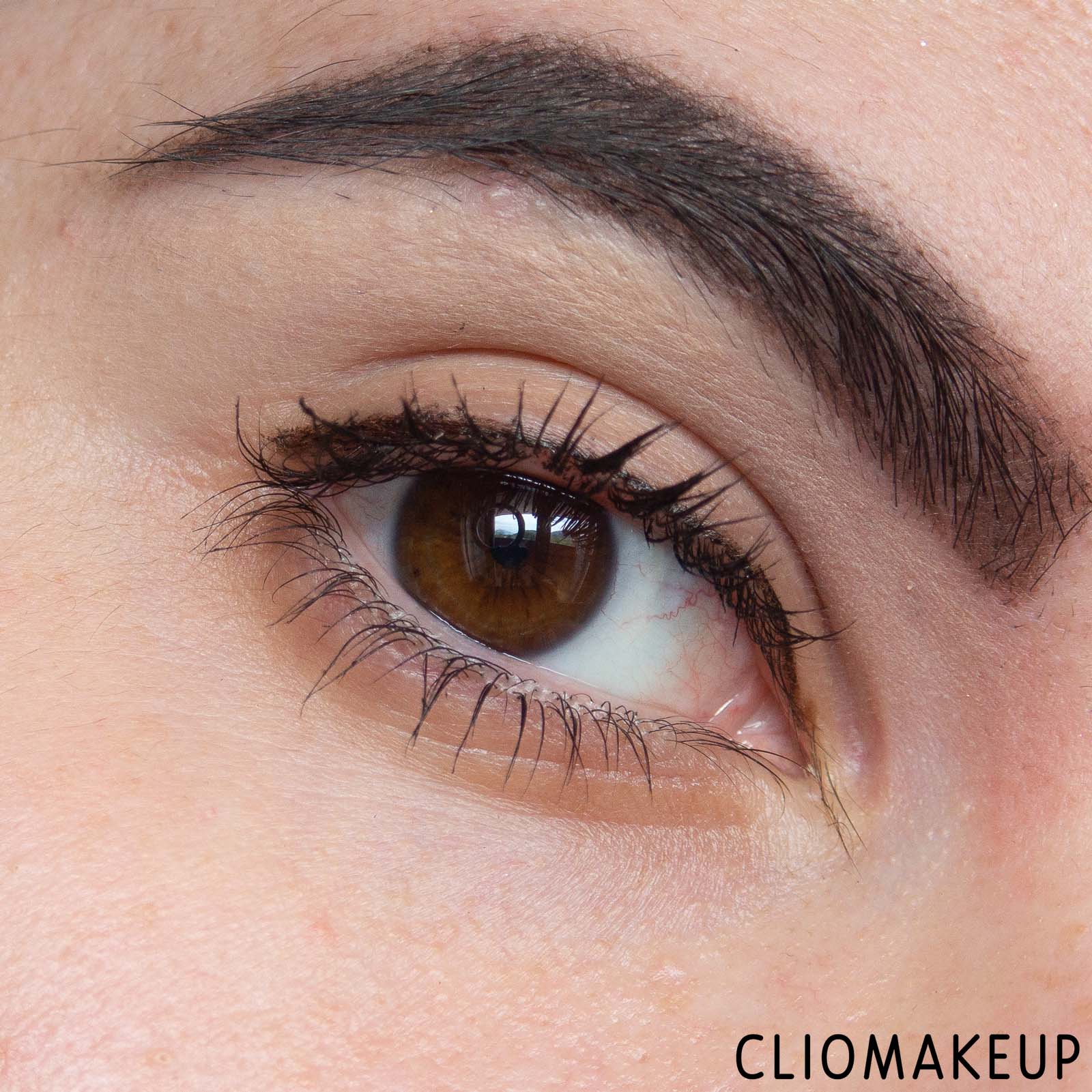 cliomakeup-recensione-eyeliner-mac-black-cherry-brushstroke-24-hour-liner-8