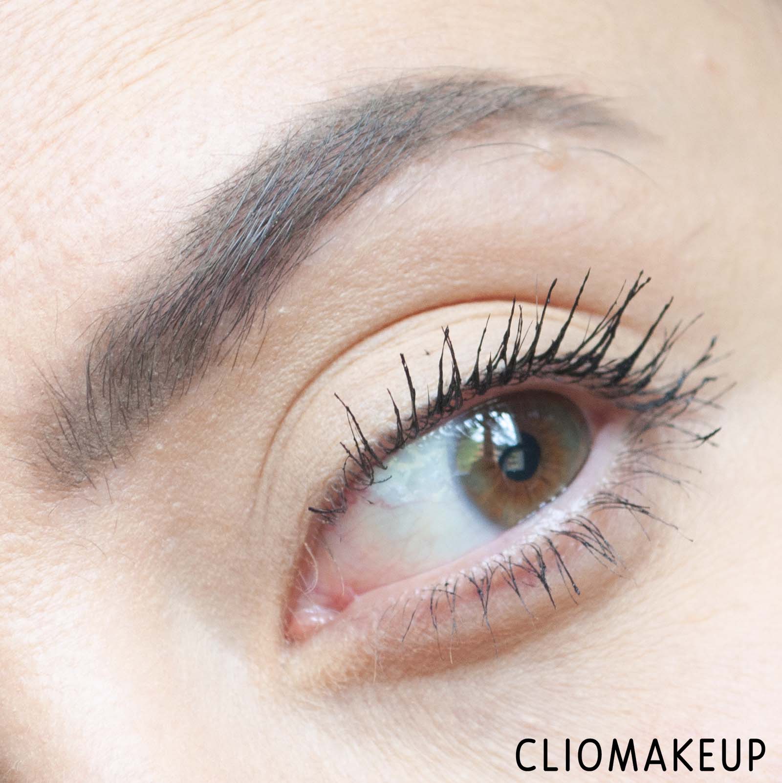 cliomakeup-recensione-mascara-l'oreal-air-volume-mega-mascara-easy-waterproof-10