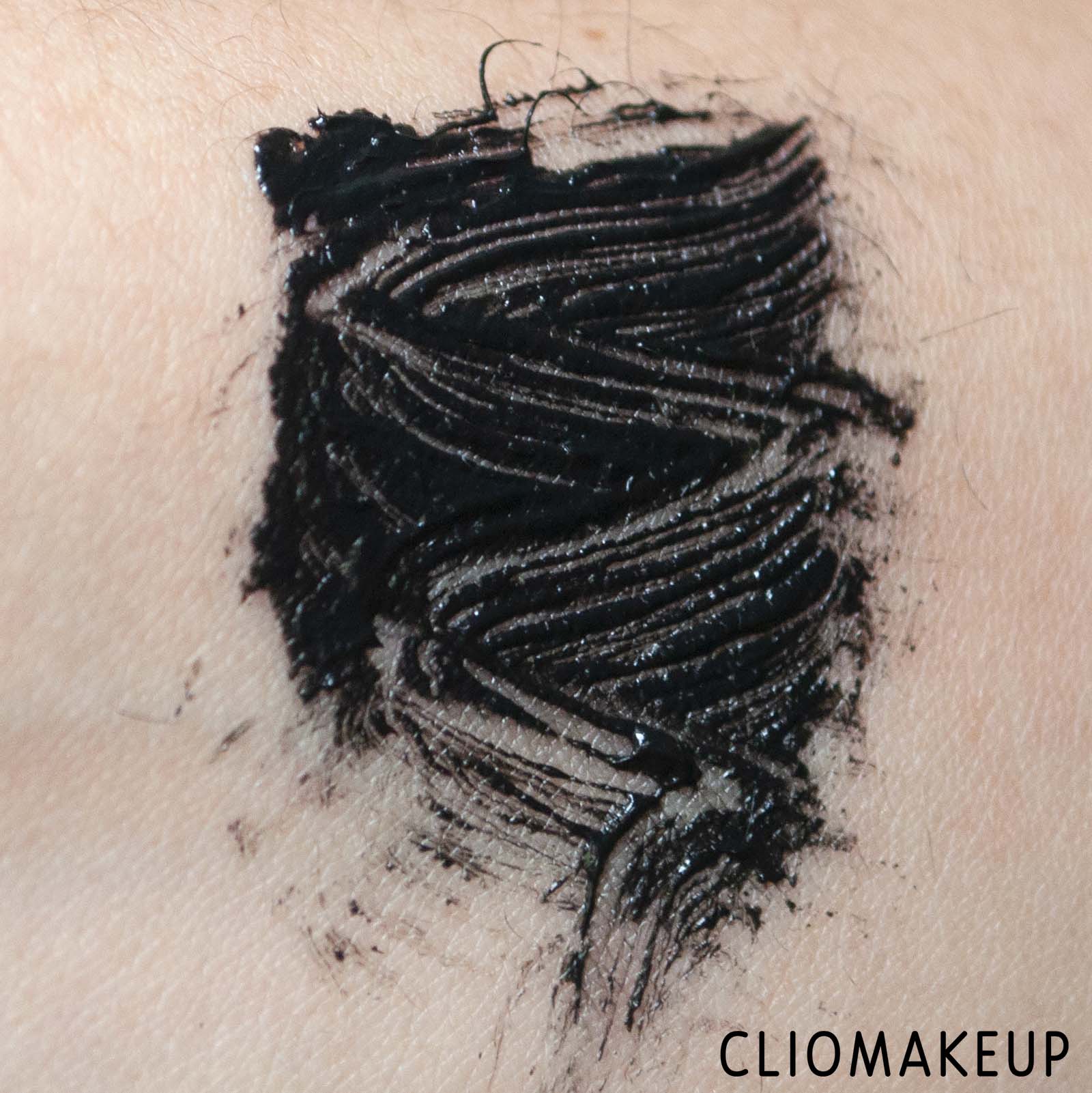 cliomakeup-recensione-mascara-l'oreal-air-volume-mega-mascara-easy-waterproof-6