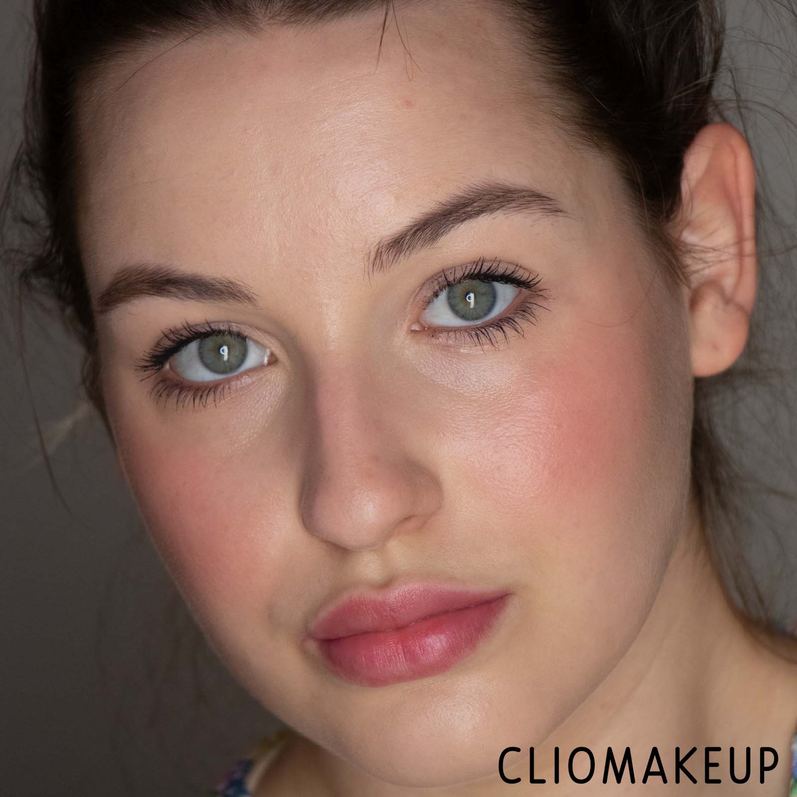 Cliomakeup-Recensione-Balsamo-Labbra-Benefit-California-Kissin-Colorbalm-Moisturizing-Lip-Balm-13