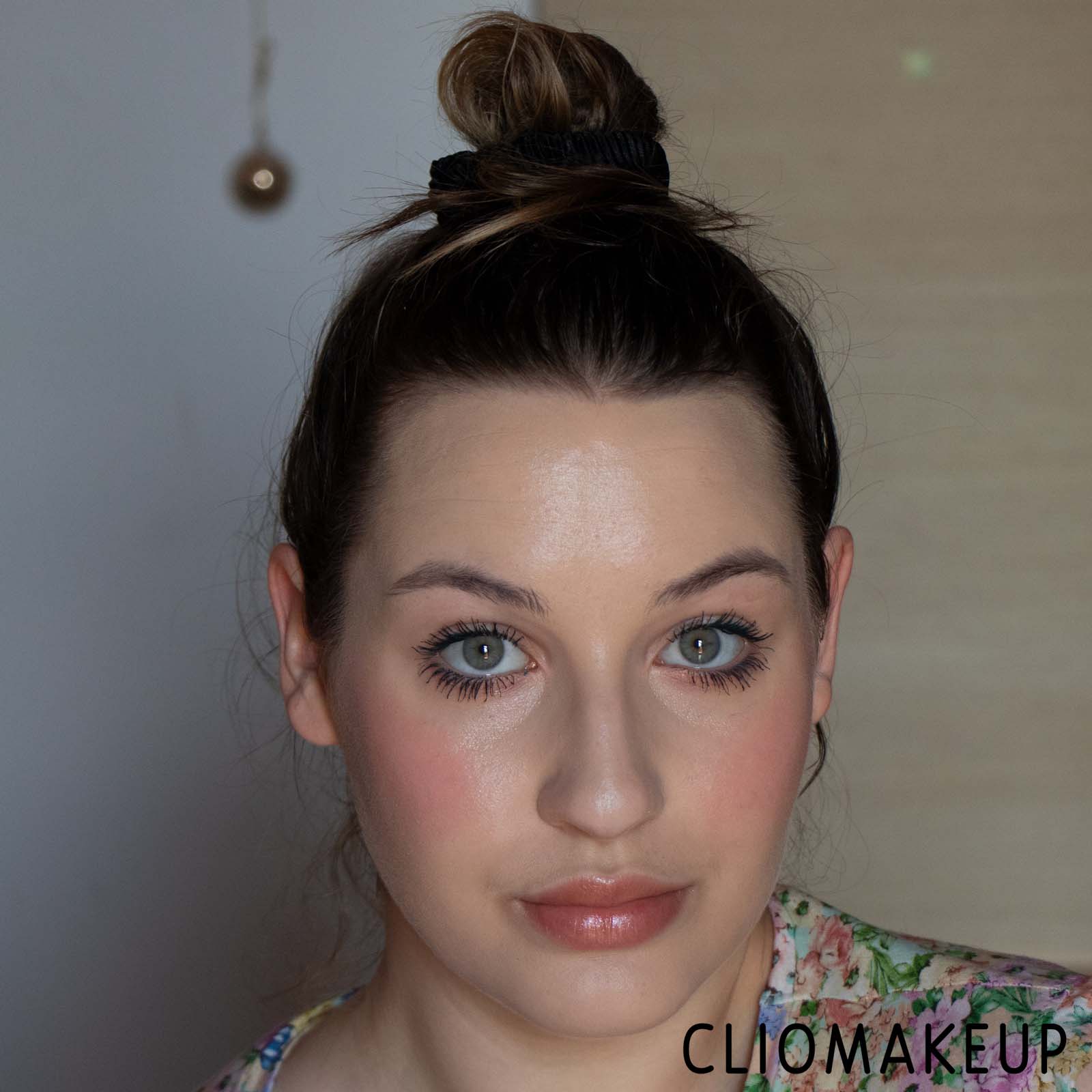 Cliomakeup-Recensione-Fondotinta-MAC-Studio-Fix-Tech-Cream-To-Powder-Foundation-14