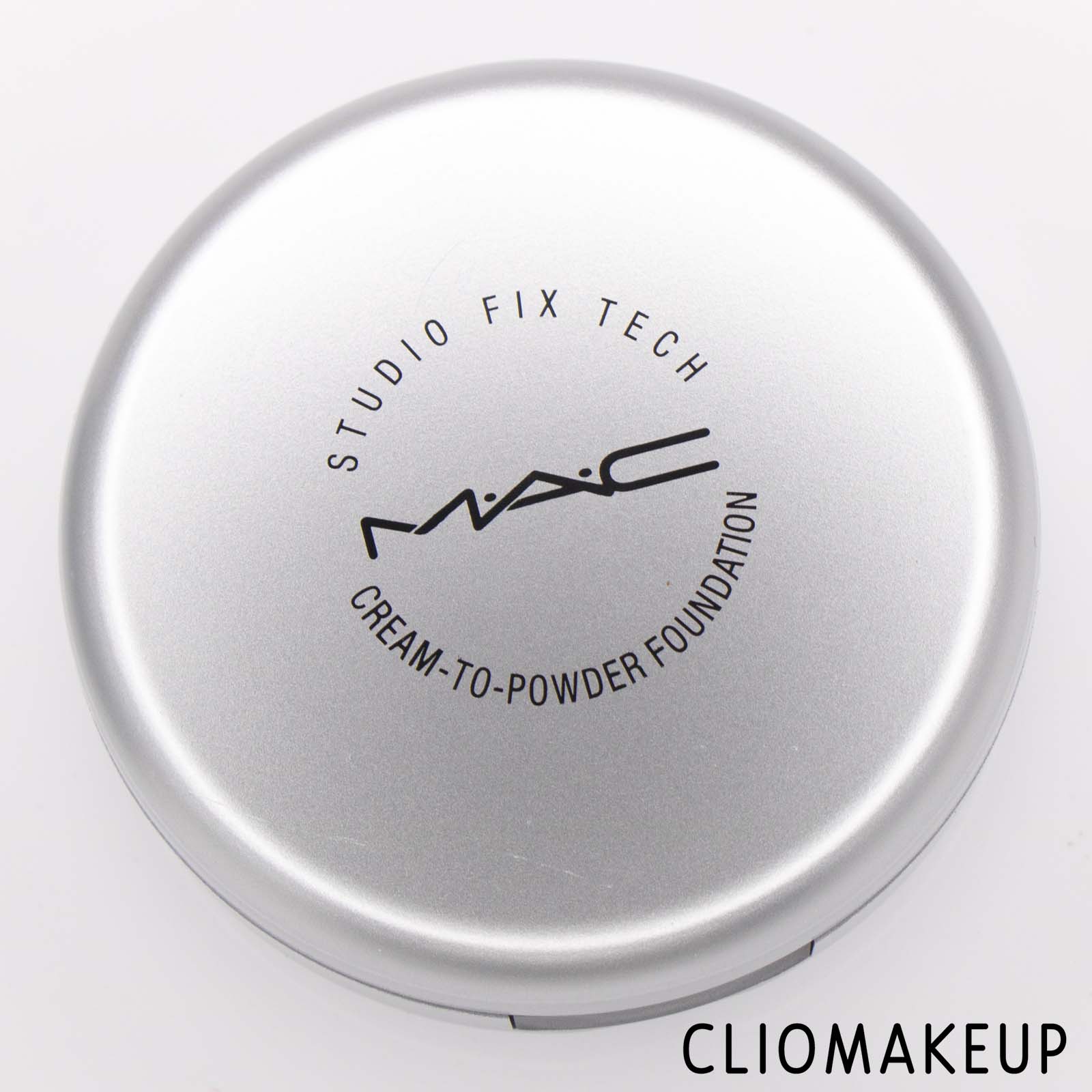 Cliomakeup-Recensione-Fondotinta-MAC-Studio-Fix-Tech-Cream-To-Powder-Foundation-4