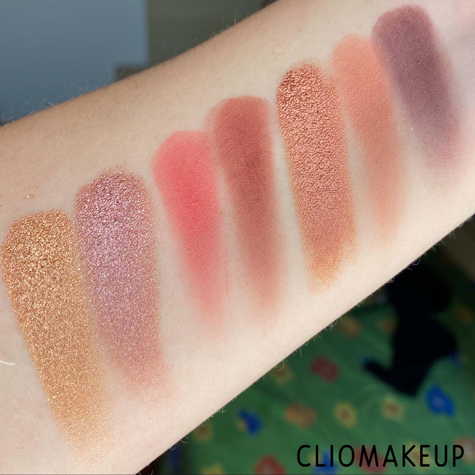 Cliomakeup-Recensione-Palette-Too-Faced-Teddy-Bare-It-All-Eyeshadow-Palette-9