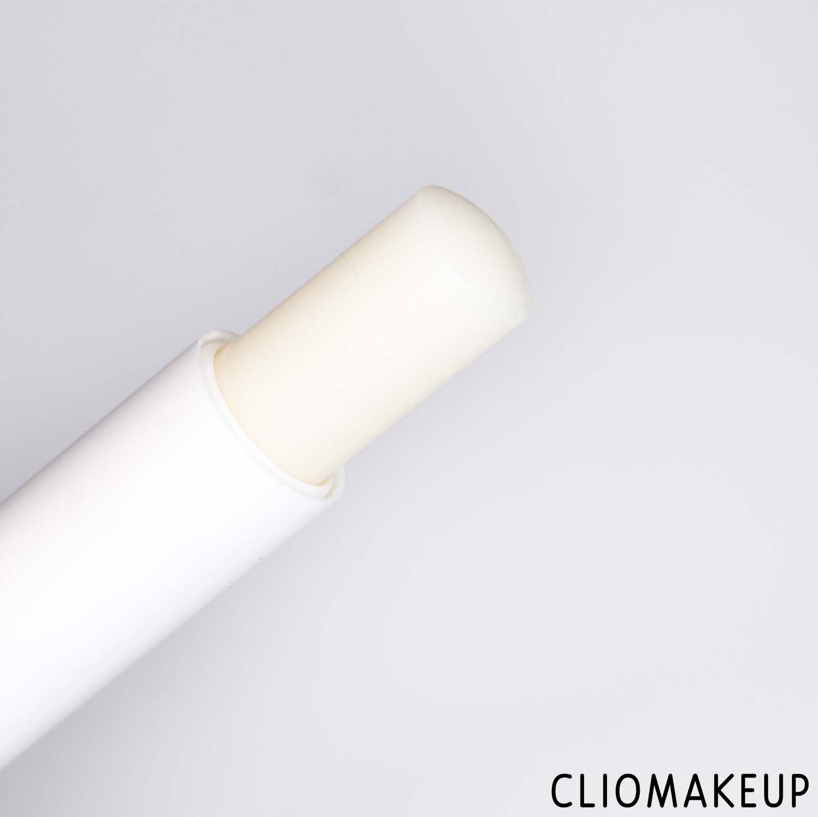 cliomakeup-recensione-balsamo-labbra-essence-fruit-kiss-caring-lip-balm-coconut-lust-5