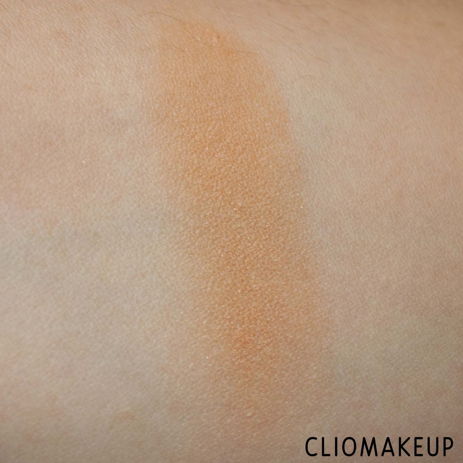 cliomakeup-recensione-bronzer-kiko-dolce-diva-baked-bronzer-6