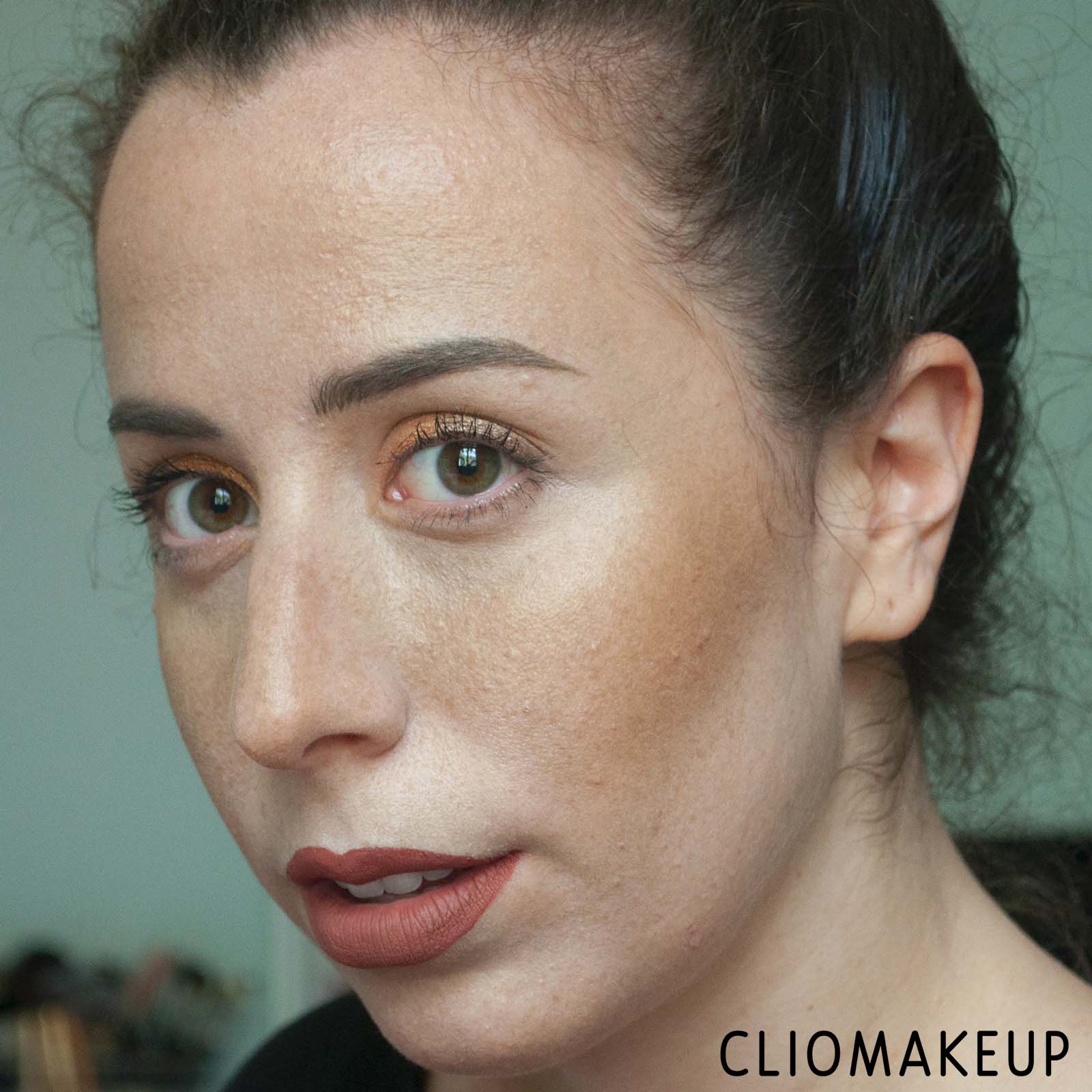 cliomakeup-recensione-correttore-makeup-revolution-eye-bright-illuminating-under-eye-concealer-12