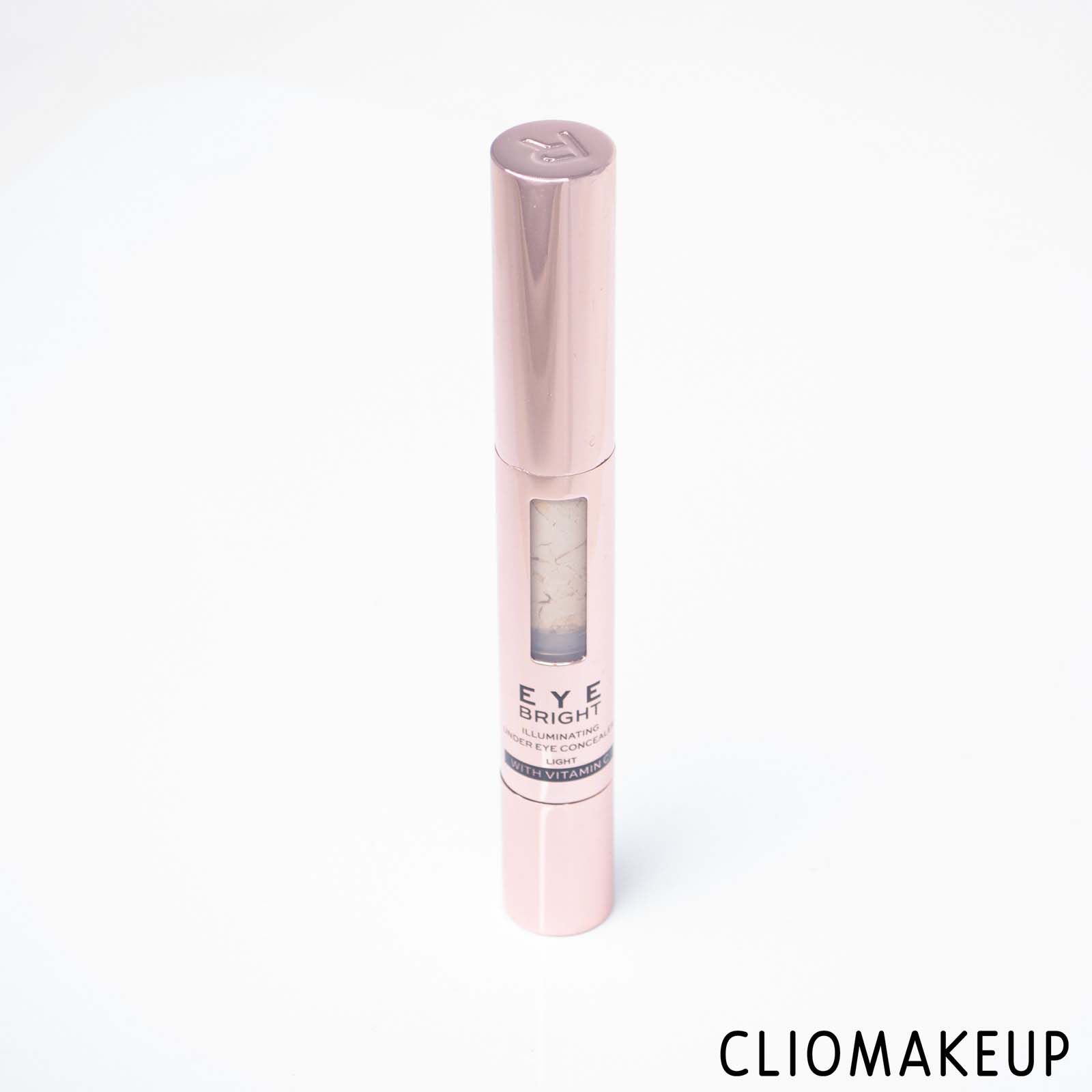 cliomakeup-recensione-correttore-makeup-revolution-eye-bright-illuminating-under-eye-concealer-2