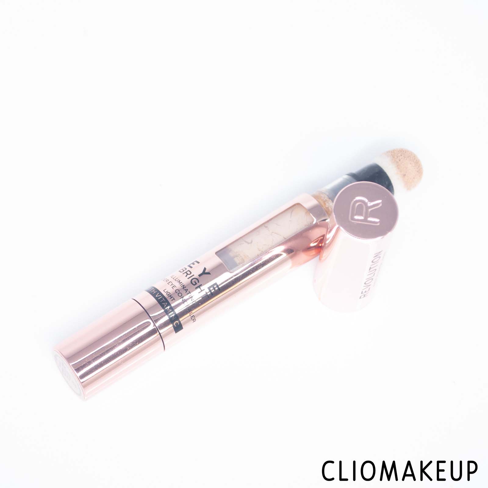 cliomakeup-recensione-correttore-makeup-revolution-eye-bright-illuminating-under-eye-concealer-4