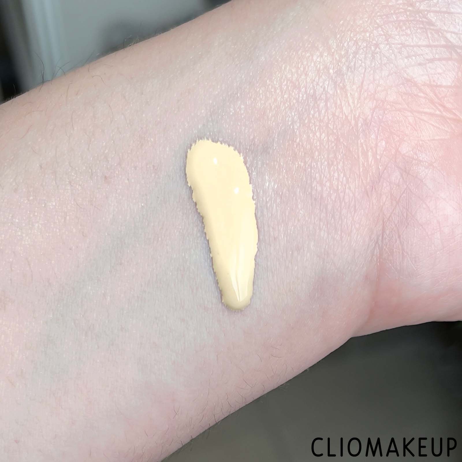 cliomakeup-recensione-fondotinta-bare-minerals-bare-pro-24-h-performance-wear-liquid-foundation-spf-20-7