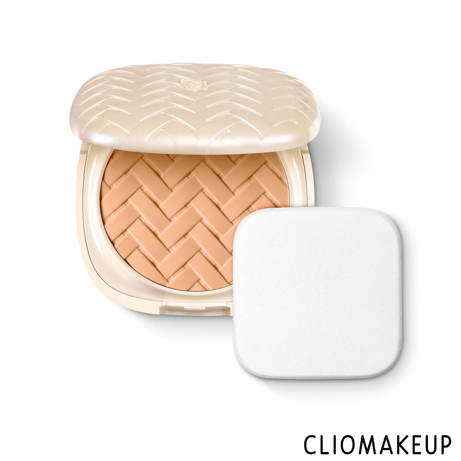 cliomakeup-recensione-fondotinta-kiko-dolce-diva-powder-foundation-spf-50-1