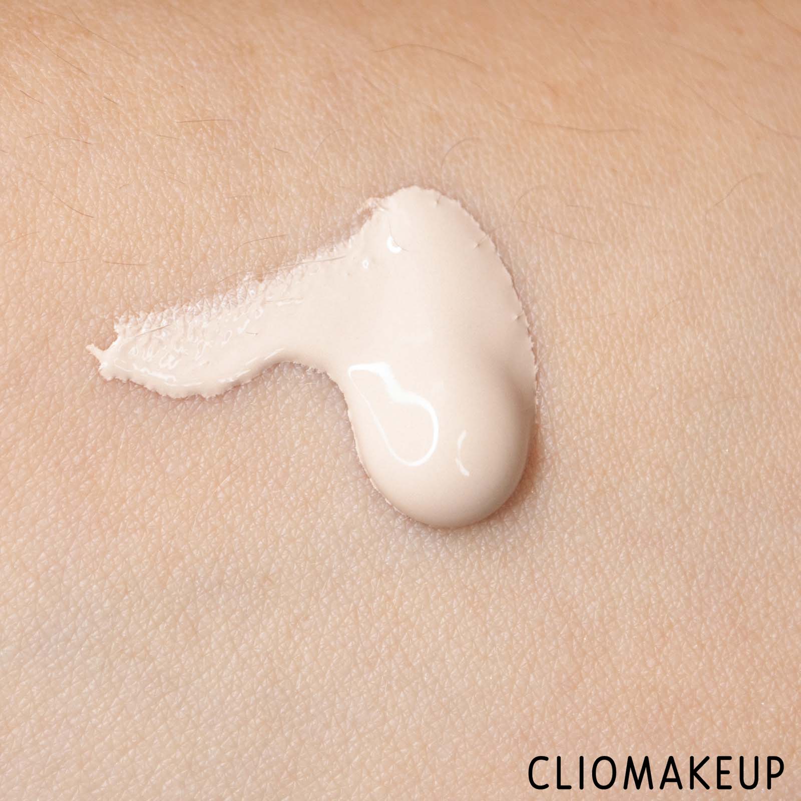 cliomakeup-recensione-fondotinta-the-balm-anne-t-dotes-tinted-moisturizer-7