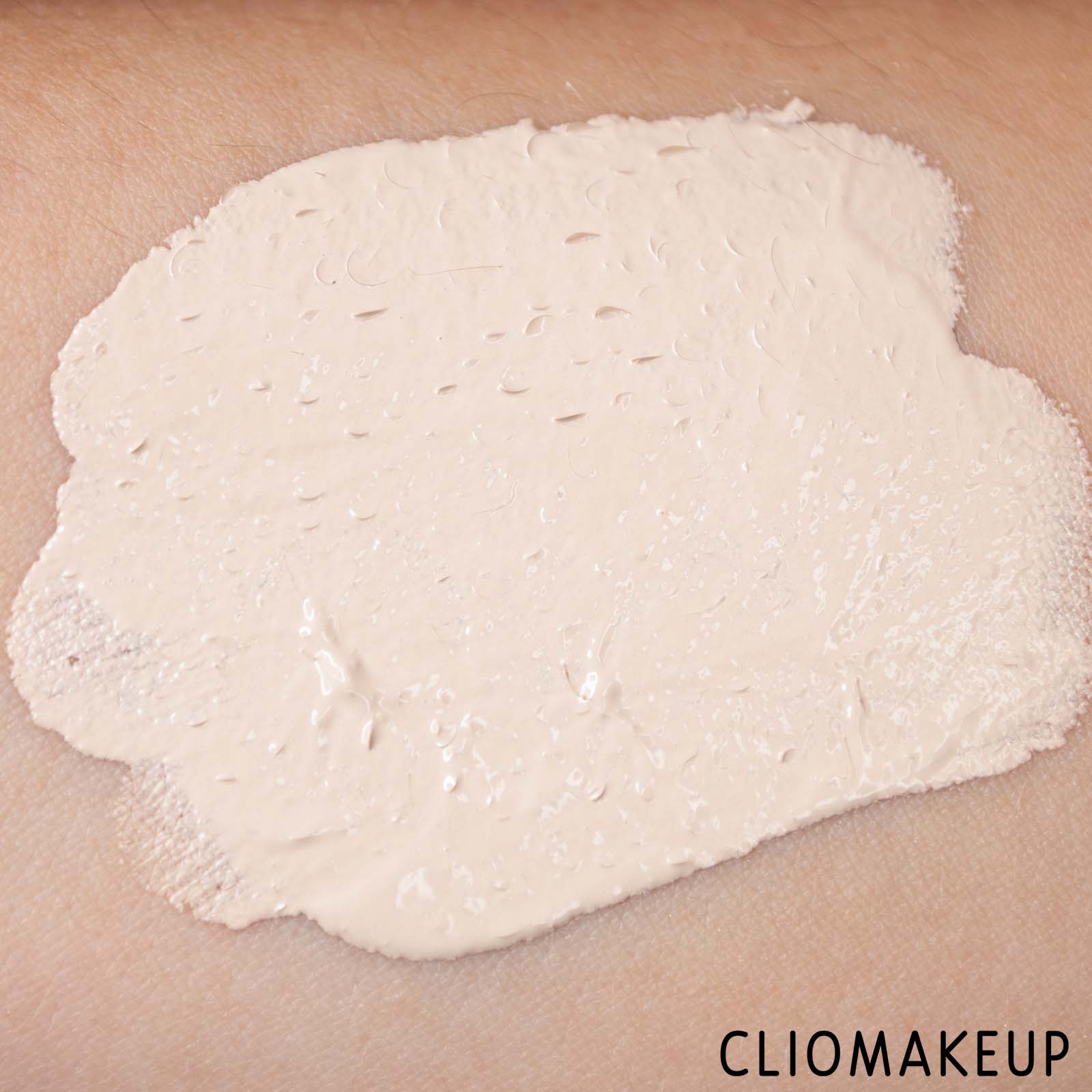 cliomakeup-recensione-fondotinta-the-balm-anne-t-dotes-tinted-moisturizer-9