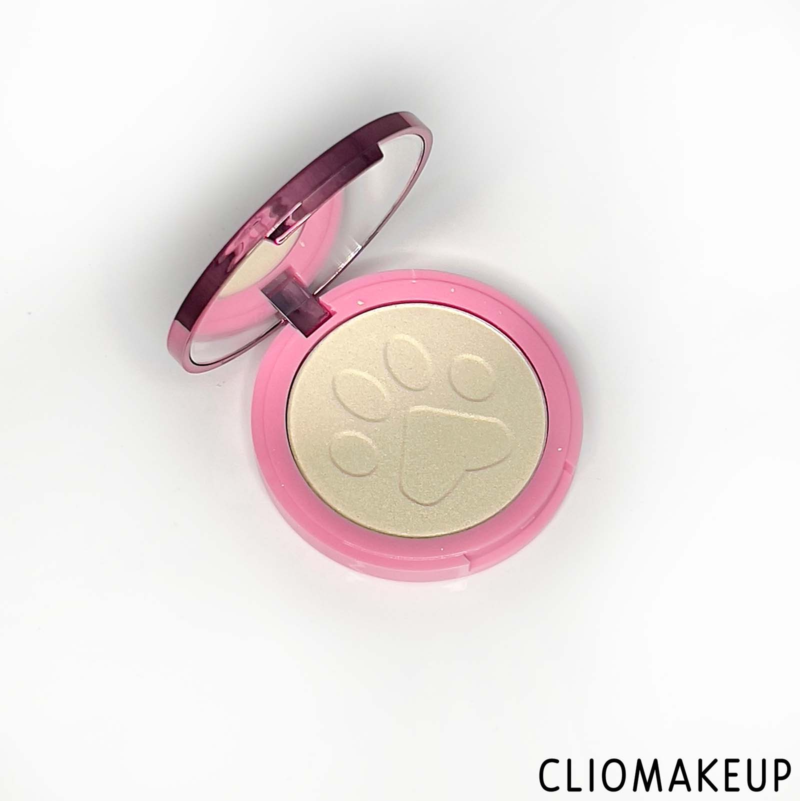 cliomakeup-recensione-illuminante-i-heart-revolution-disney-the-aristocats-marie-highlighter-4