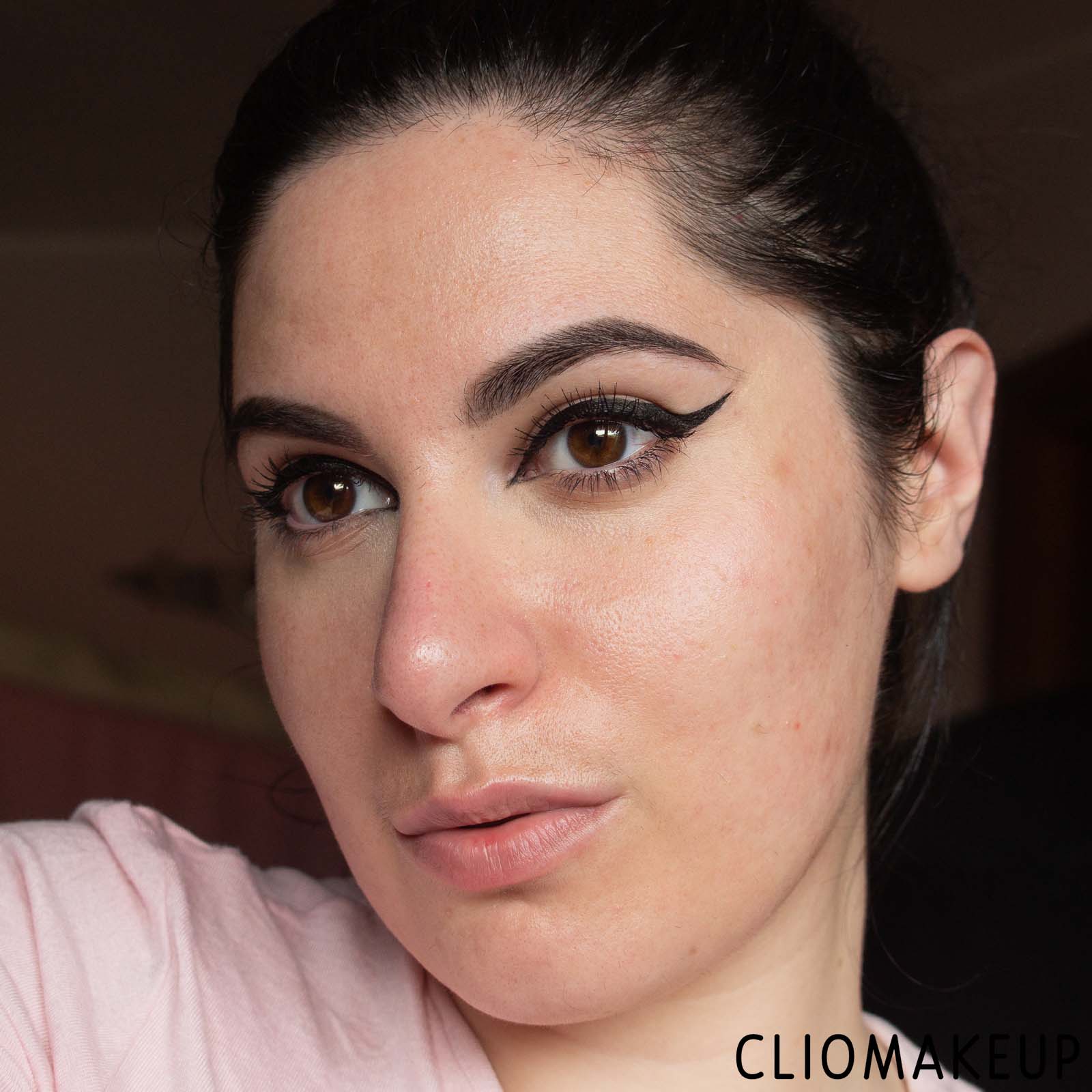 cliomakeup-recensione-kiko-nothing-matte-r-mattifying-loose-powder-foundation-10