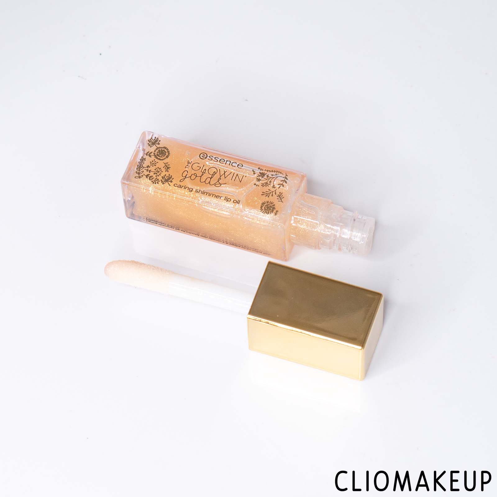 cliomakeup-recensione-olio-labbra-essence-the-glowin-golds-caring-shimmer-lip-oil-4