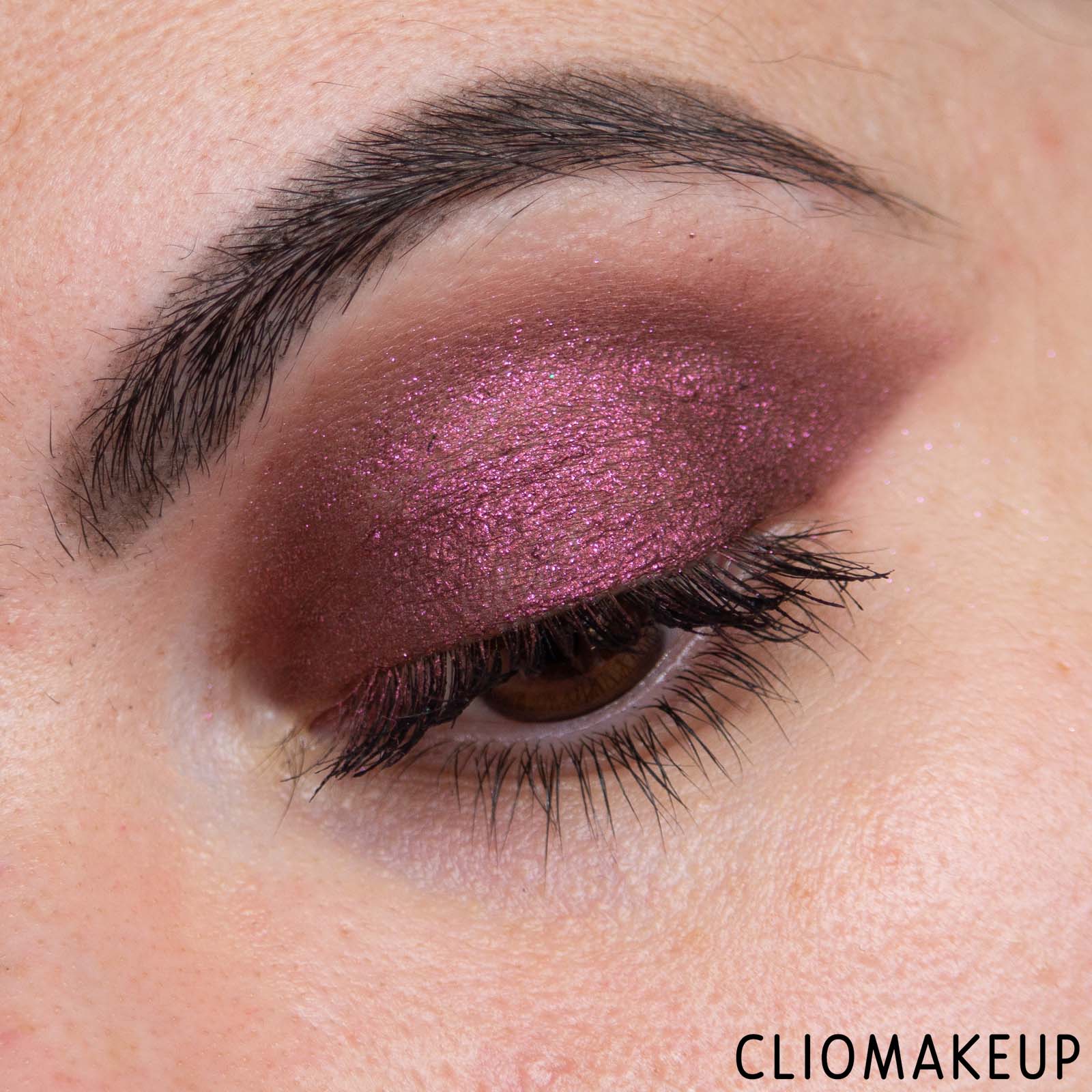 cliomakeup-recensione-ombretti-stick-kiko-fruit-explosion-frozen-stick-eyeshadow-14