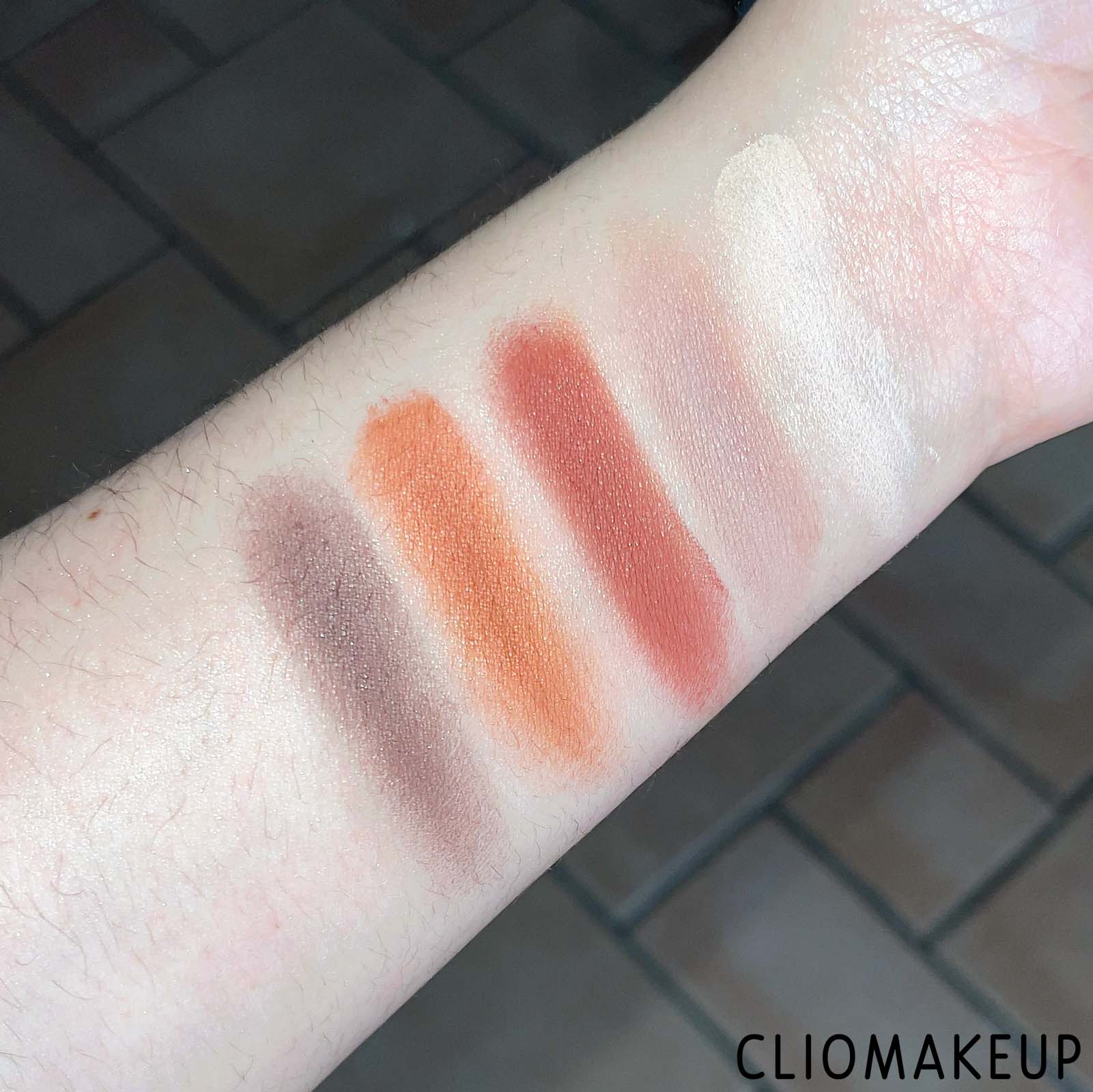 cliomakeup-recensione-palette-nyx-ultimate-shadow-palette-warm-neutrals-7