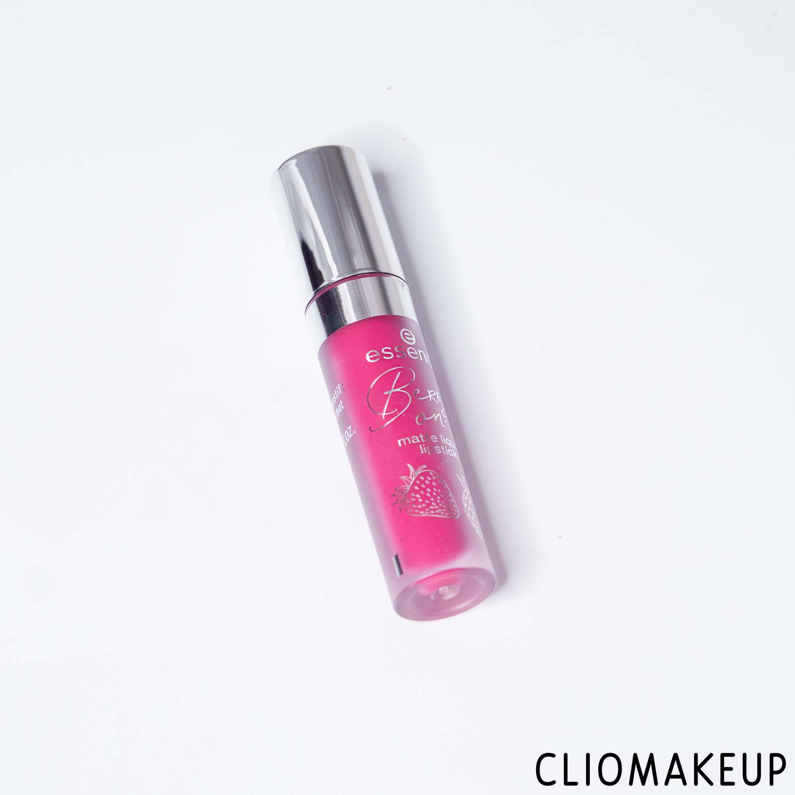 cliomakeup-recensione-rossetto-liquido-essence-berry-on-matte-liquid-lipstick-4