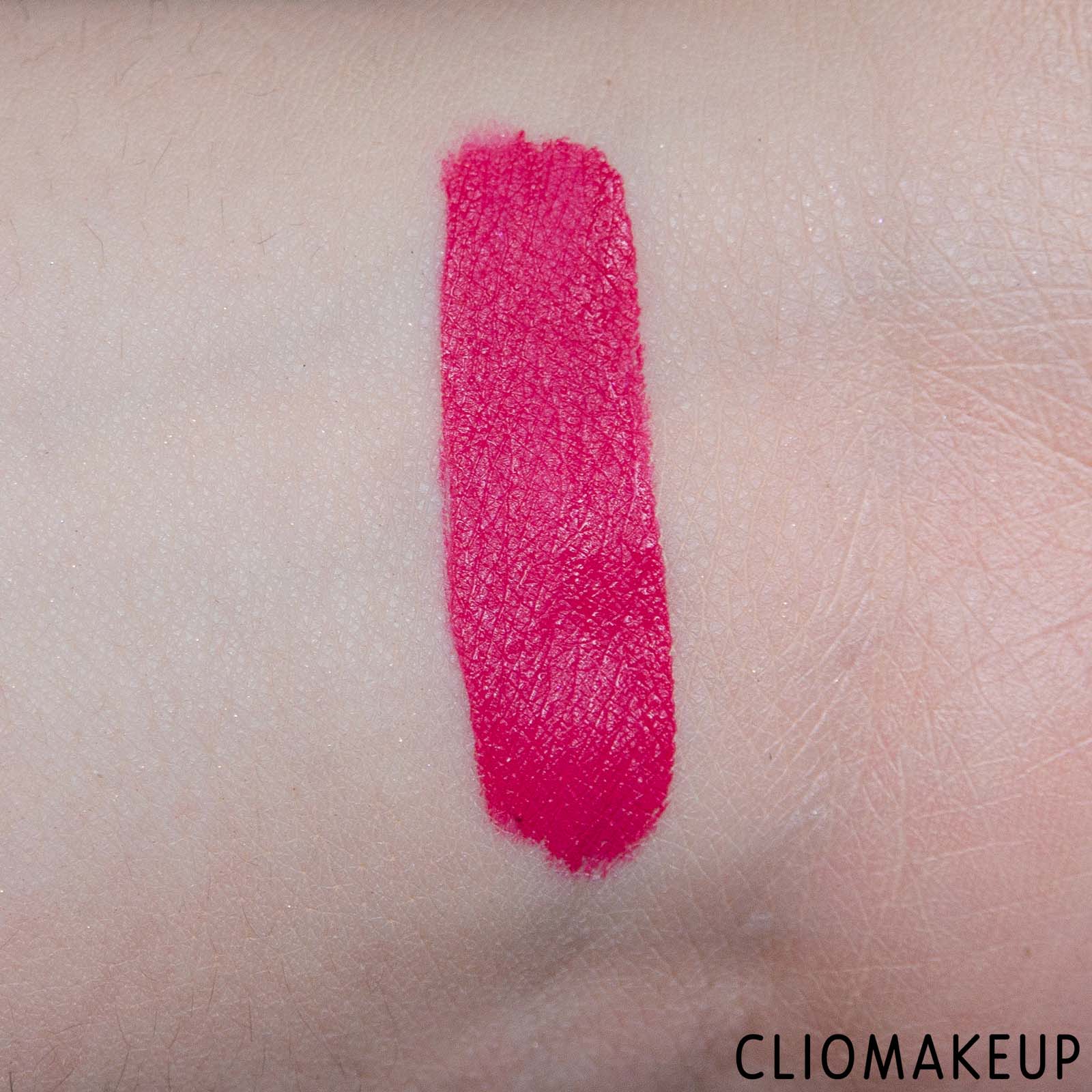 cliomakeup-recensione-rossetto-liquido-essence-berry-on-matte-liquid-lipstick-6