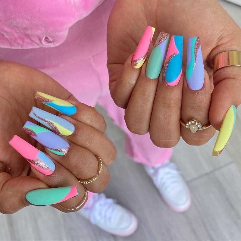 cliomakeup-color-block-nails-2021-unghie-lunghe