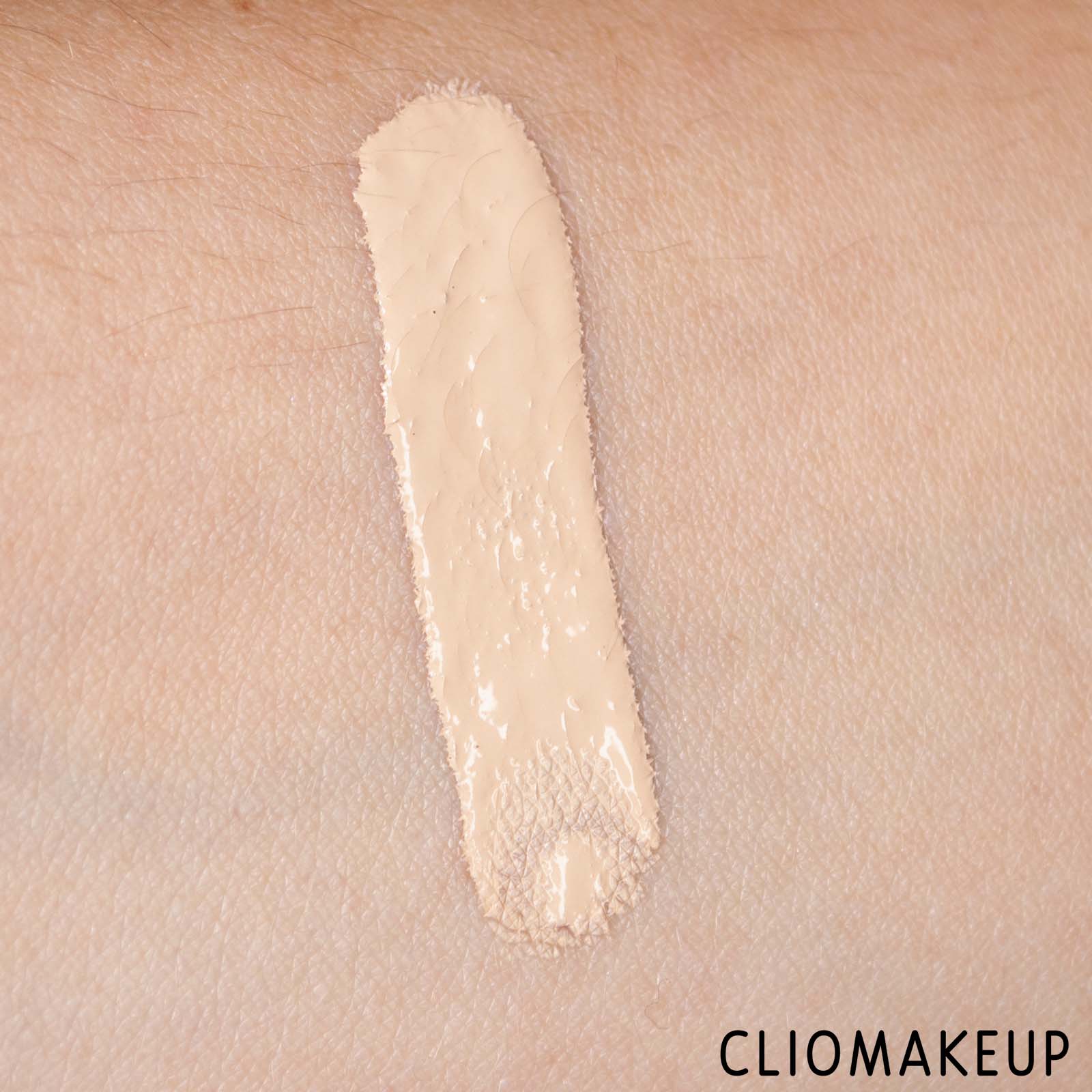 cliomakeup-recensione-correttore-rimmel-the-multi-tasker-concealer-full-coverage-7