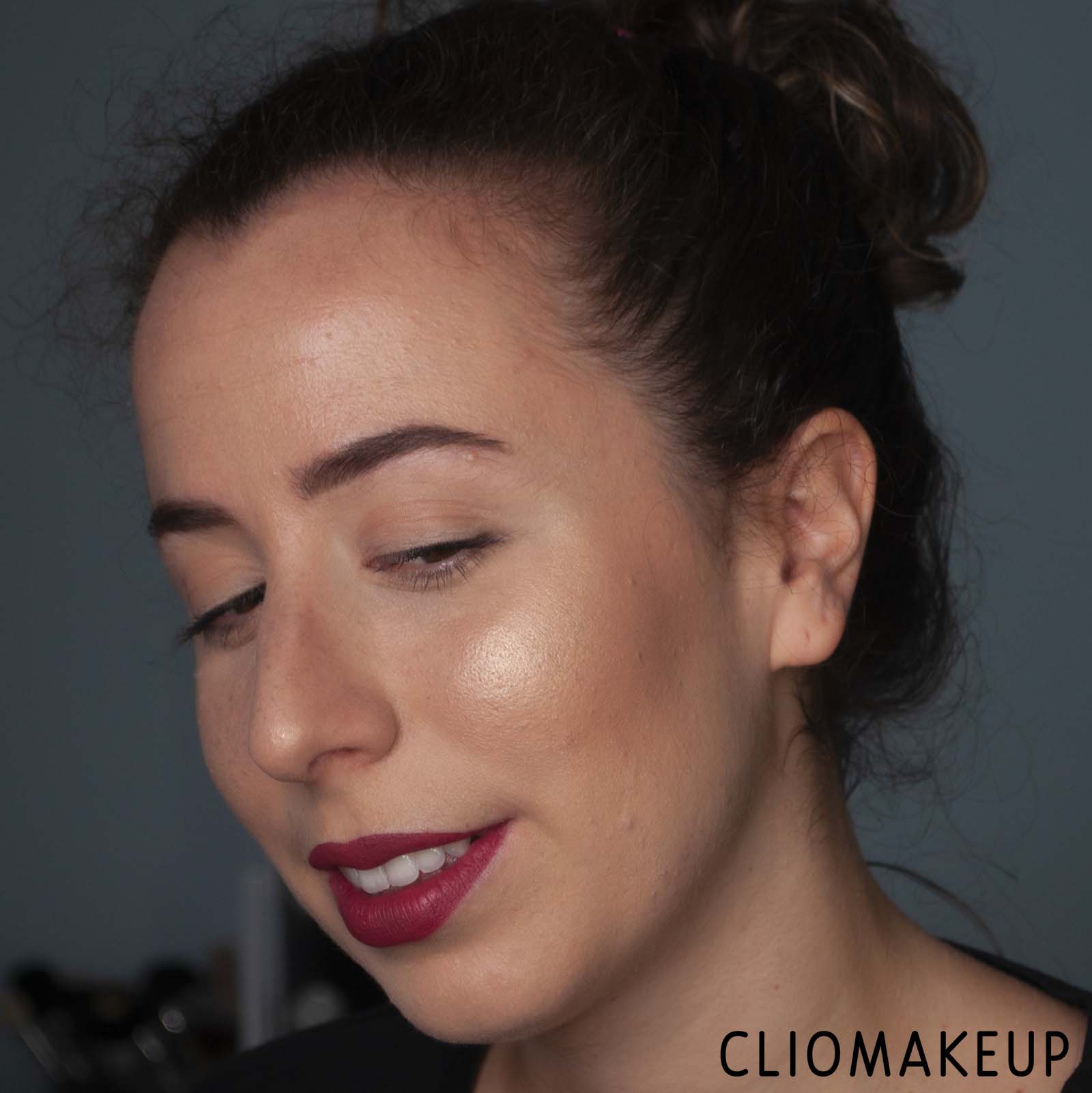 cliomakeup-recensione-palette-viso-catrice-bronze-away-to-costa-rica-baked-bronzing-e-highlighting-palette-10