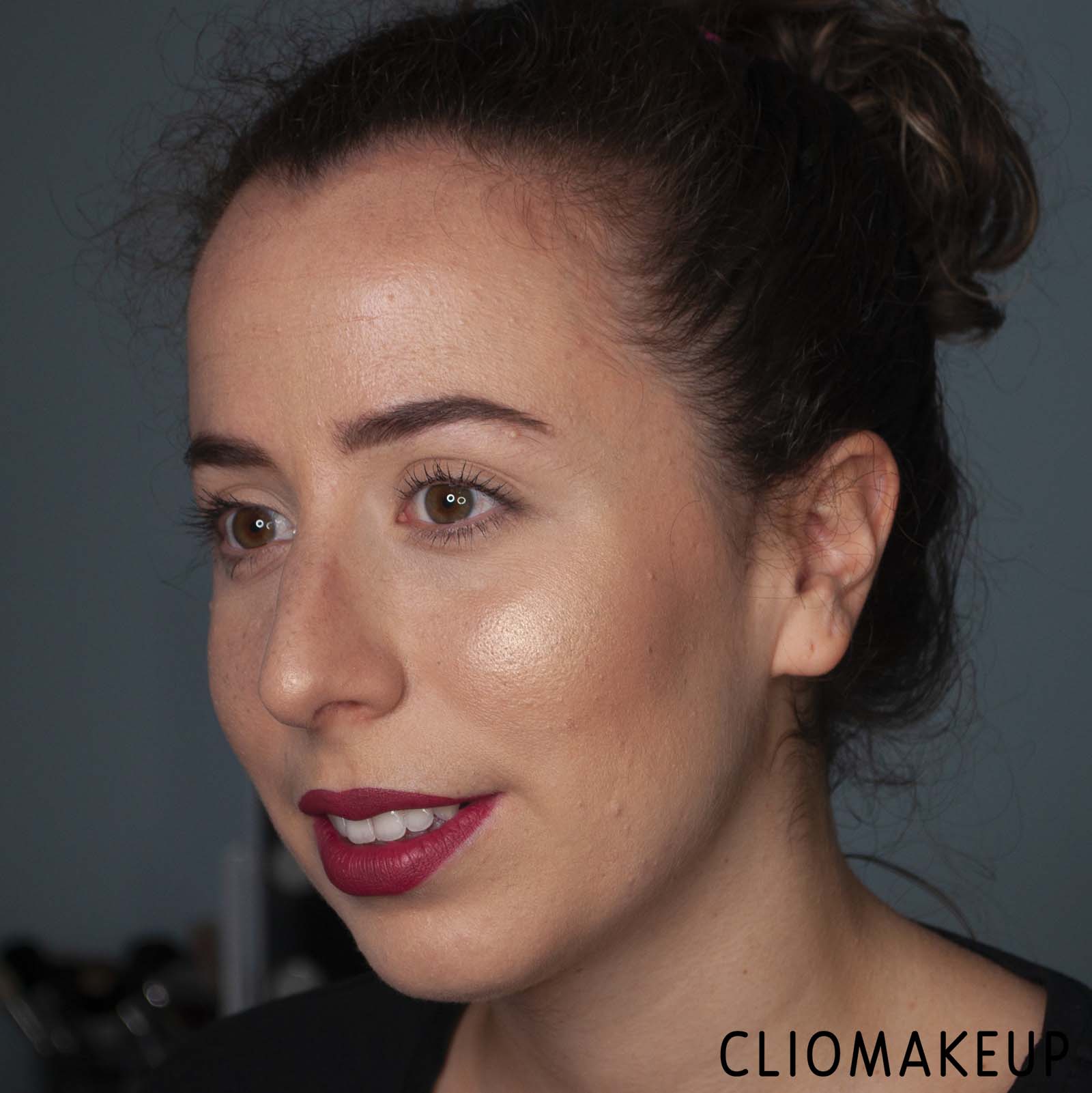 cliomakeup-recensione-palette-viso-catrice-bronze-away-to-costa-rica-baked-bronzing-e-highlighting-palette-11