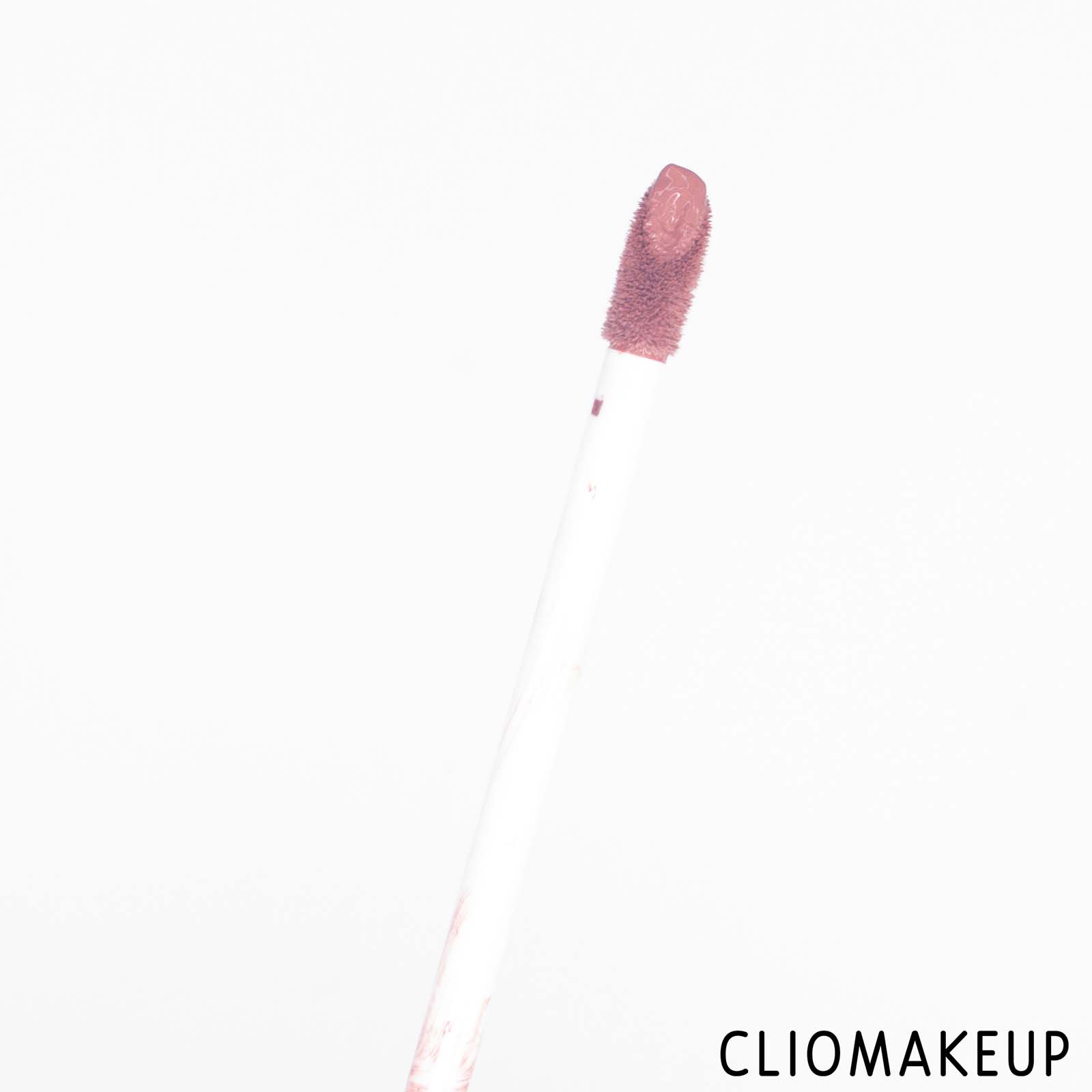 cliomakeup-recensione-set-labbra-kylie-jenner-matte-liquid-lipstick-e-lip-liner-5