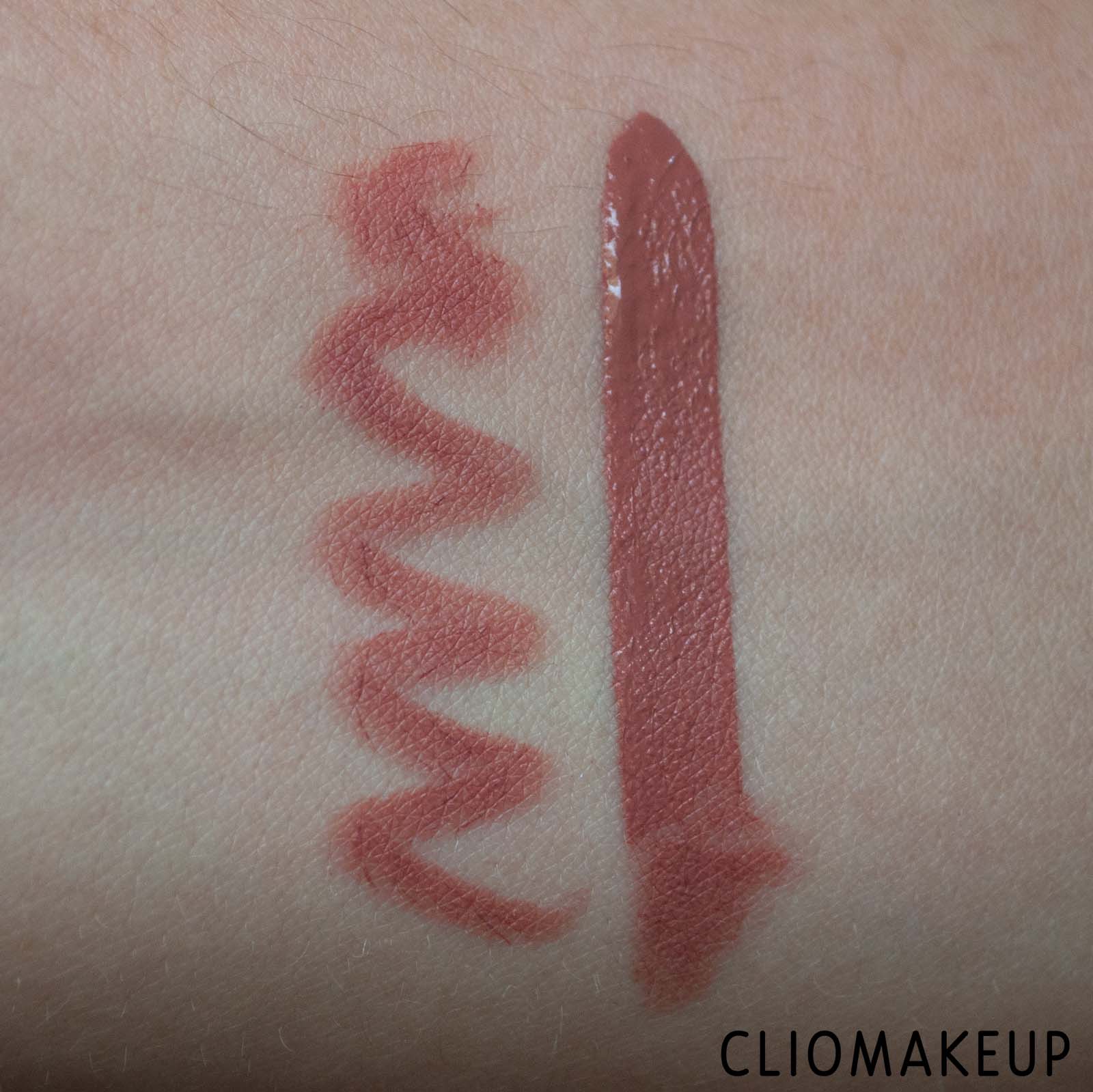 cliomakeup-recensione-set-labbra-kylie-jenner-matte-liquid-lipstick-e-lip-liner-6