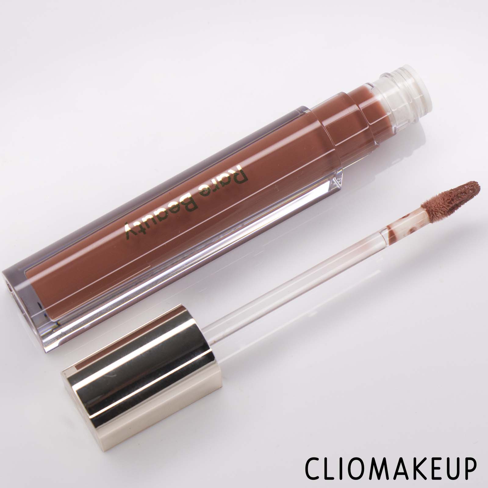 Cliomakeup-Recensione-Gloss-Rare-Beauty-Stay-Vulnerable-Glossy-Lip-Balm-4