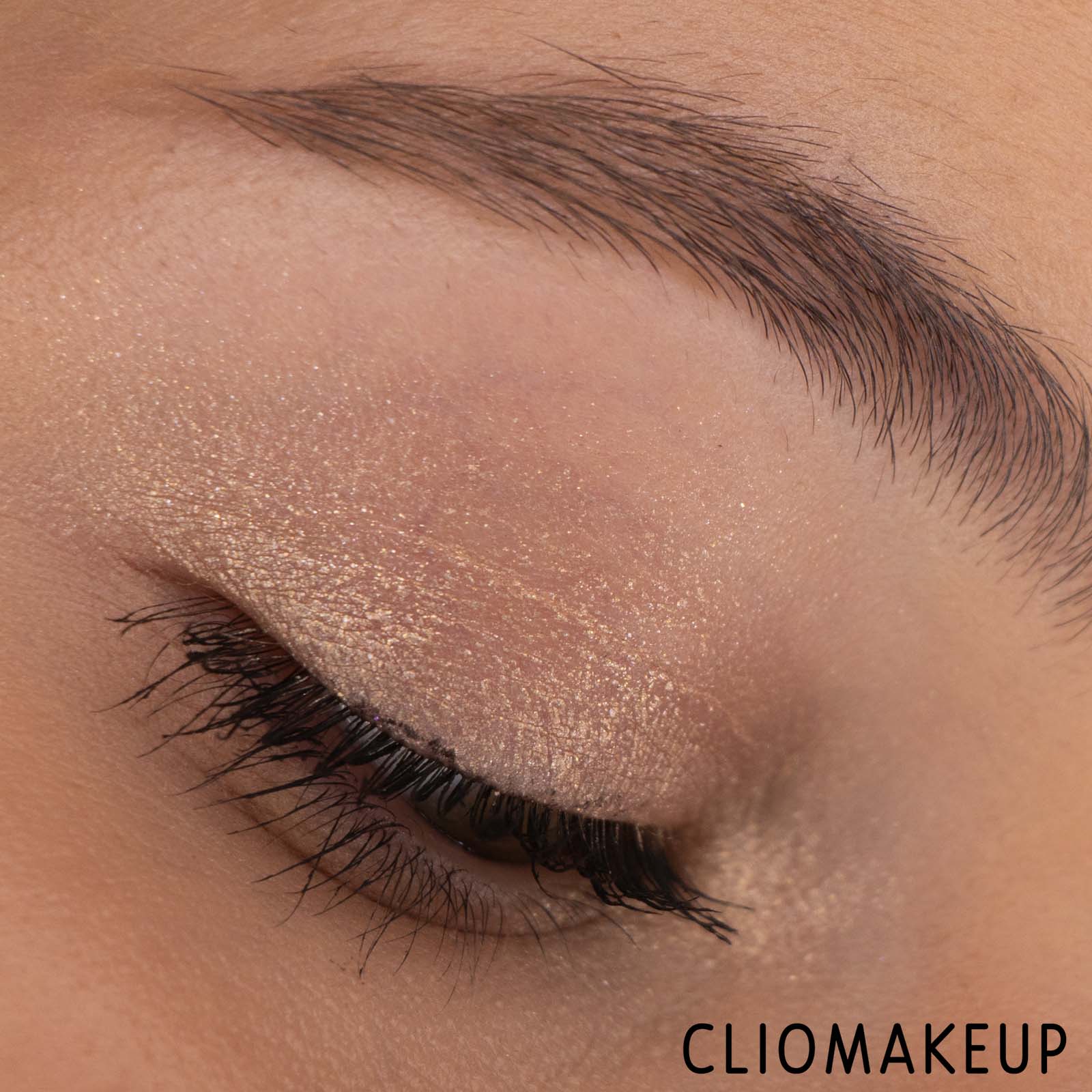 Cliomakeup-Recensione-Ombretto-Naj-Oleari-Absolute-Stay-Eyeshadow-Ombretto-Lunga-Tenuta-12