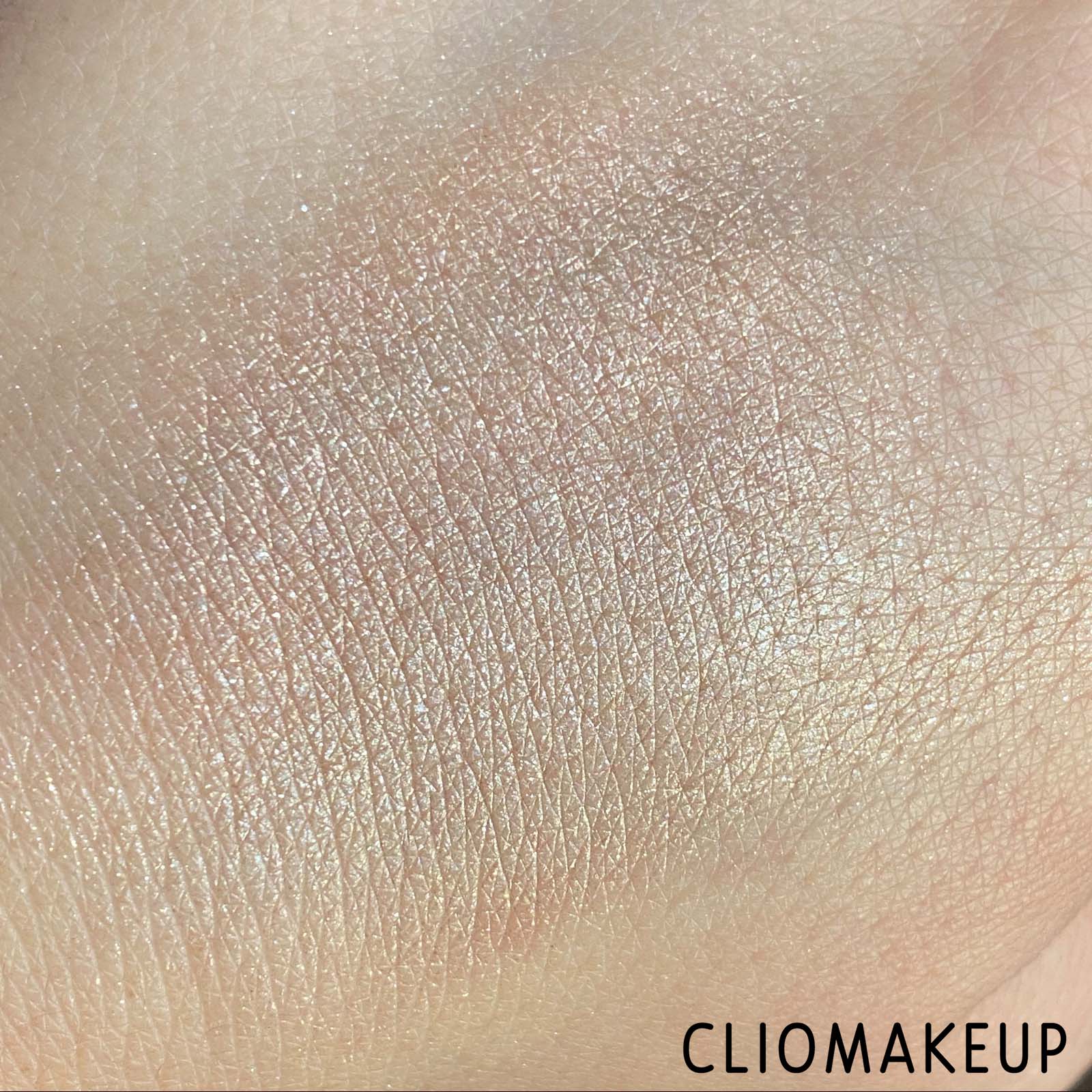 Cliomakeup-Recensione-Ombretto-Naj-Oleari-Absolute-Stay-Eyeshadow-Ombretto-Lunga-Tenuta-8