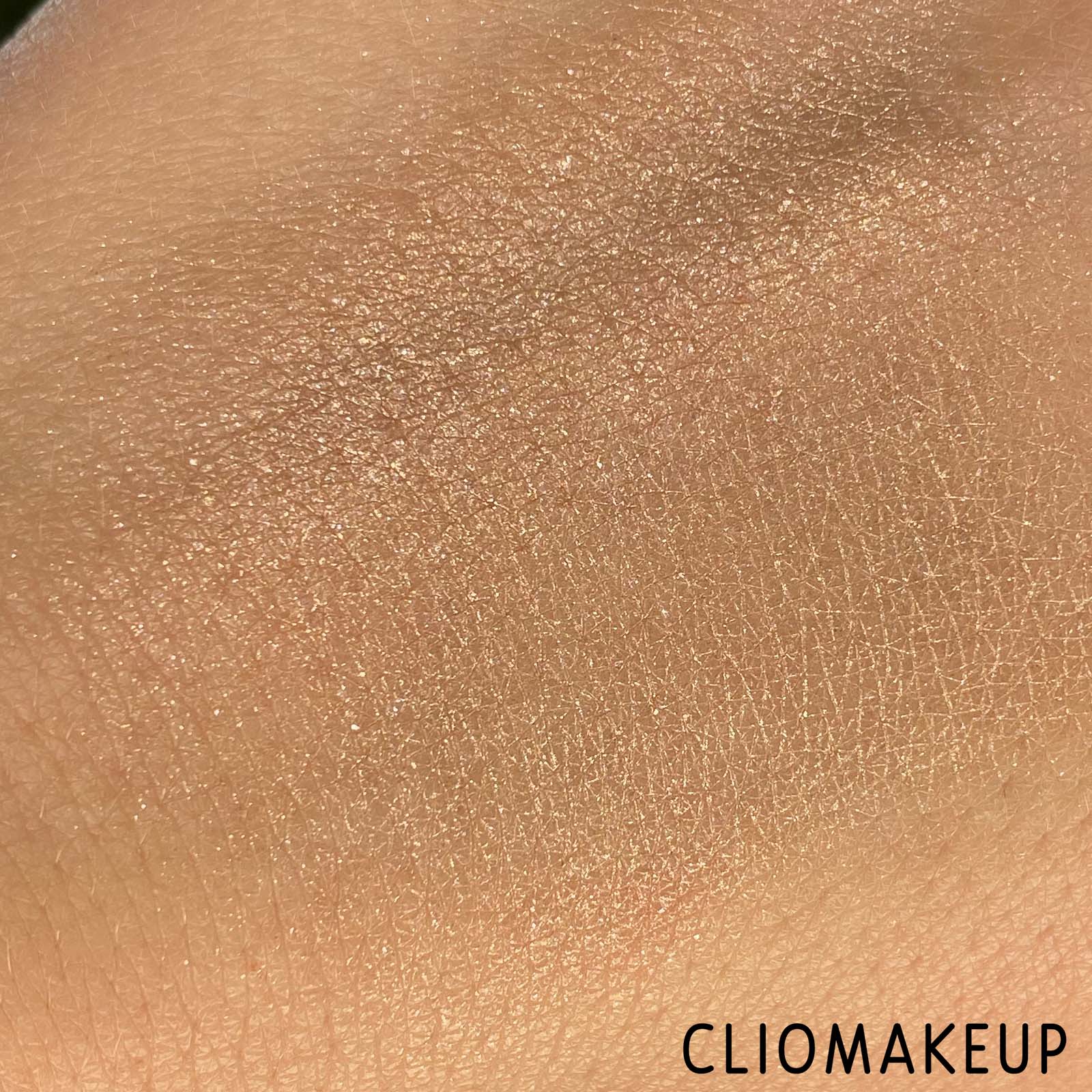 Cliomakeup-Recensione-Ombretto-Naj-Oleari-Absolute-Stay-Eyeshadow-Ombretto-Lunga-Tenuta-9