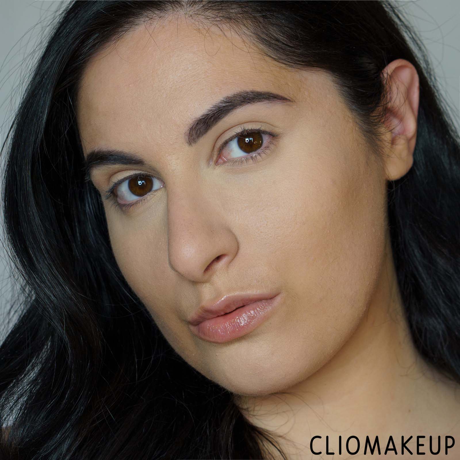 cliomakeup-recensione-cipria-laura-mercier-secret-blurring-powder-for-under-eyes-13