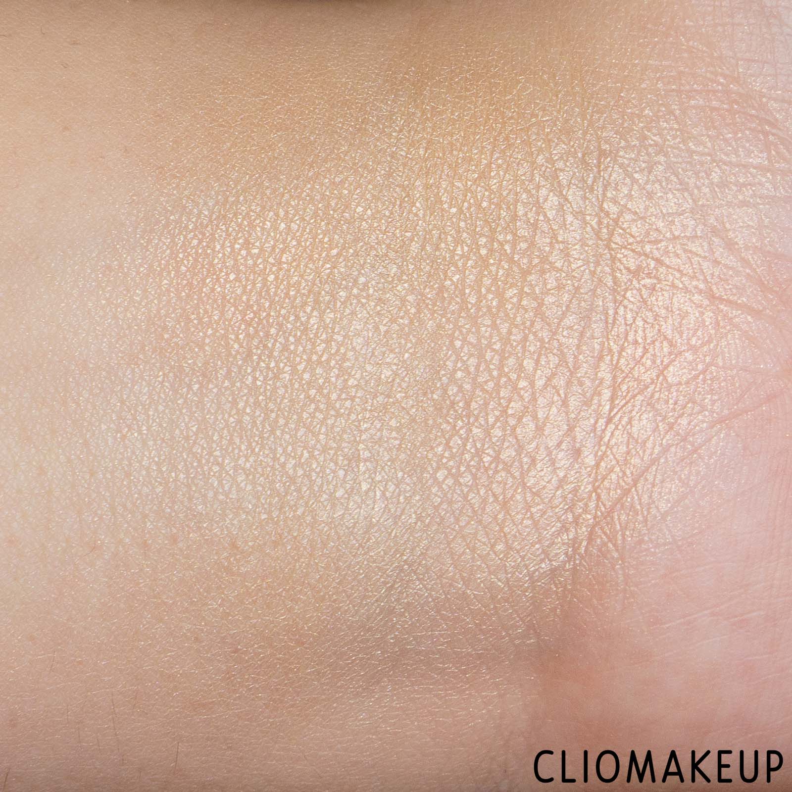 cliomakeup-recensione-illuminante-the-balm-mary-lou-manizer-9