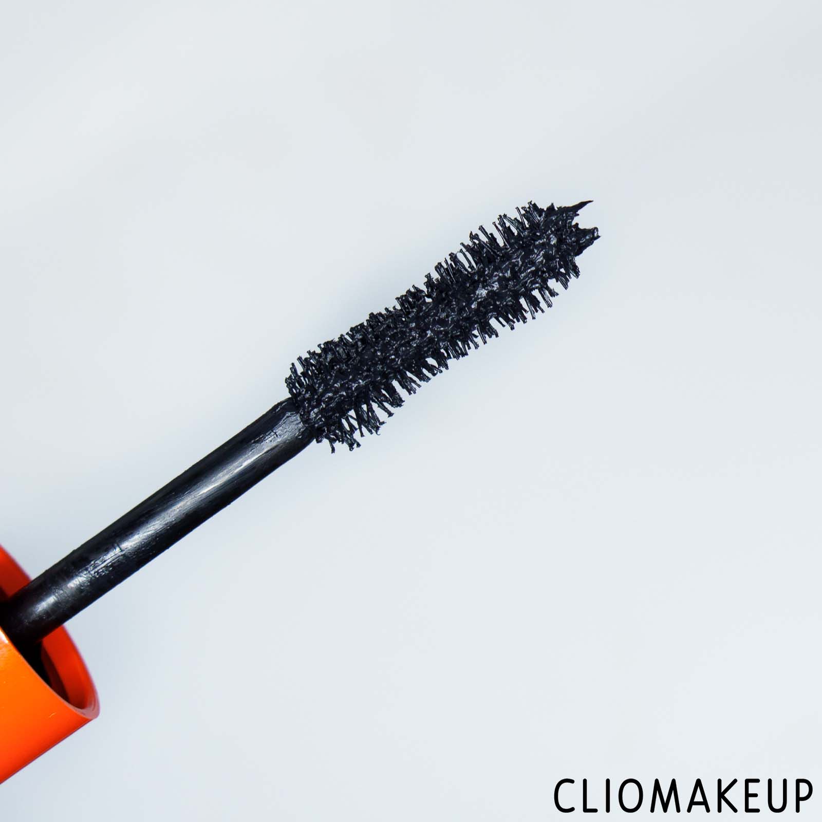 cliomakeup-recensione-mascara-revlon-so-fierce-big-bad-lash-mascara-5