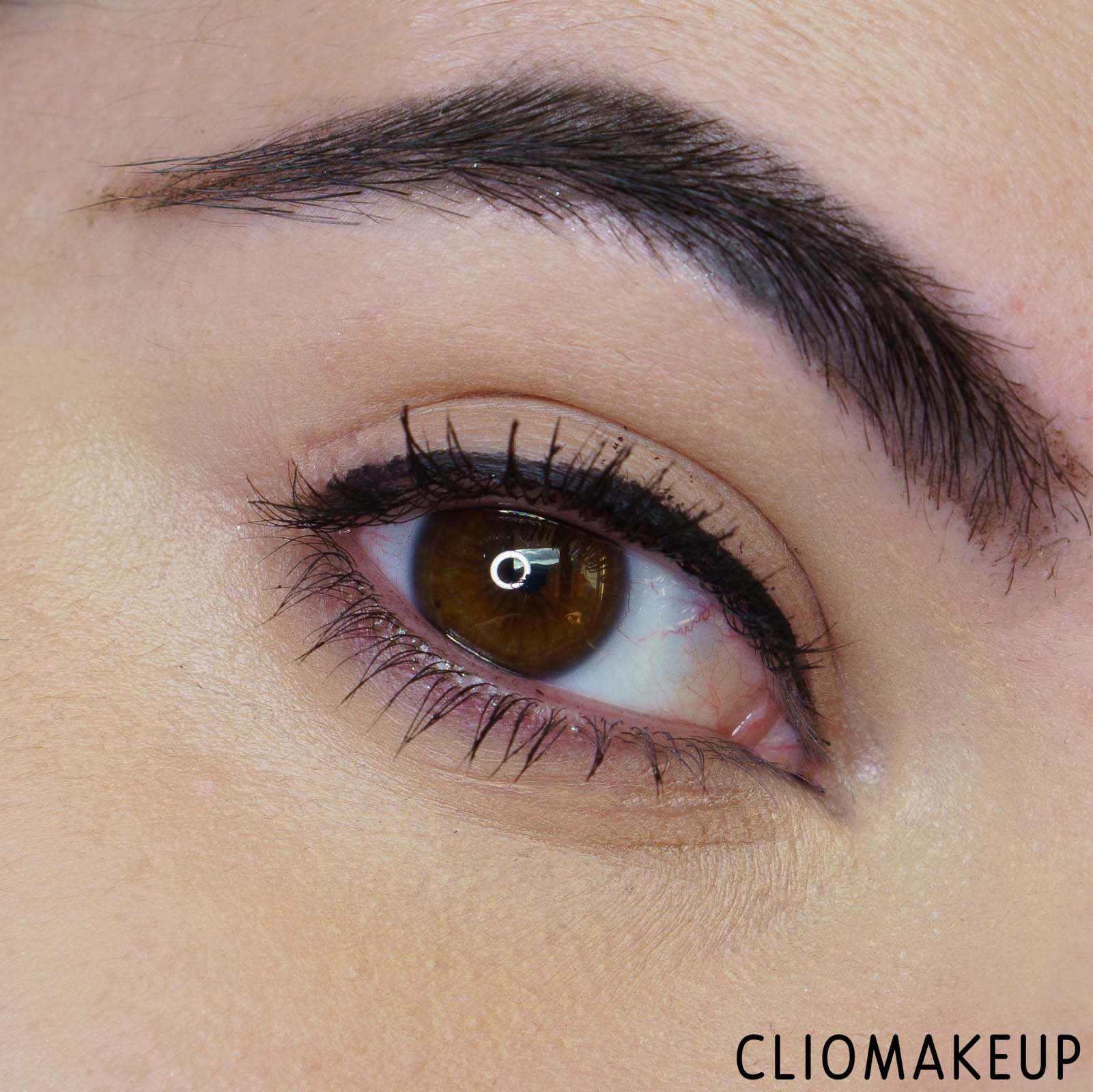 cliomakeup-recensione-eyeliner-naj-oleari-impeccable-eyeliner-resistente-allacqua-11