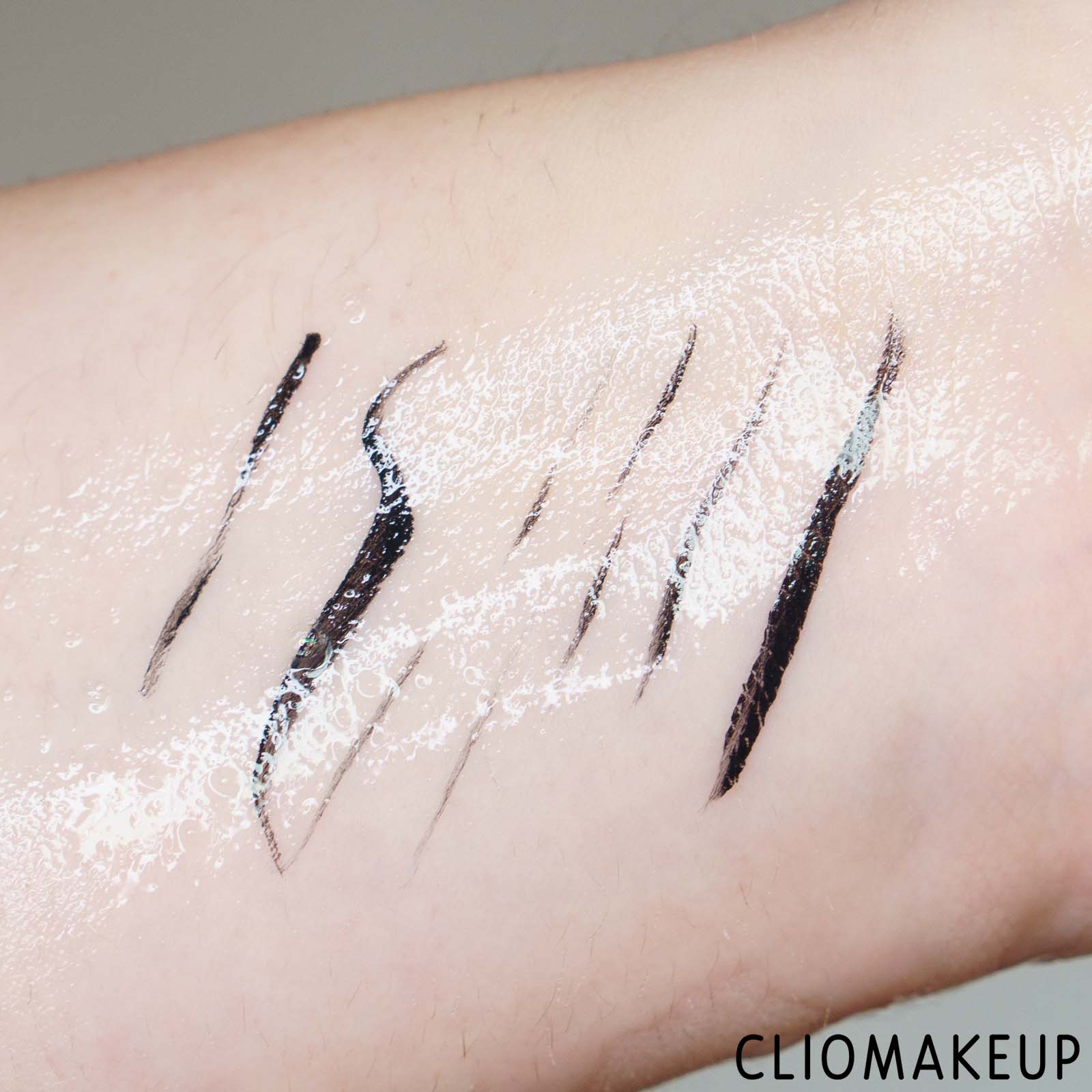 cliomakeup-recensione-eyeliner-naj-oleari-impeccable-eyeliner-resistente-allacqua-8