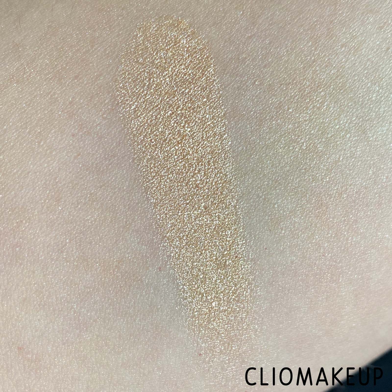 Cliomakeup-Recensione-Illuminante-Revolution-X-Sophx-Face-Highlighter-Duo-6