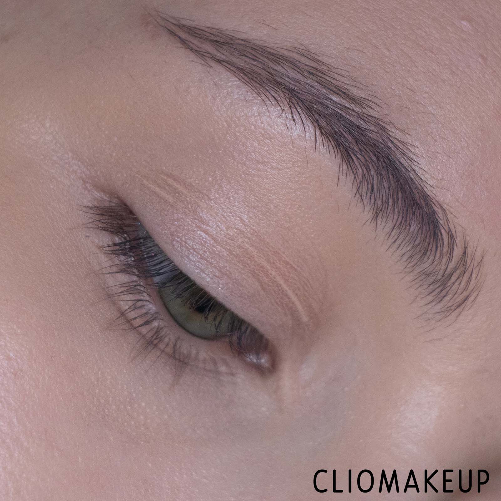 Cliomakeup-Recensione-Matita-Sopracciglia-Too-Faced-Pomade-In-A-Pencil-Brow-Shaper-E-Filler-Waterproof -8