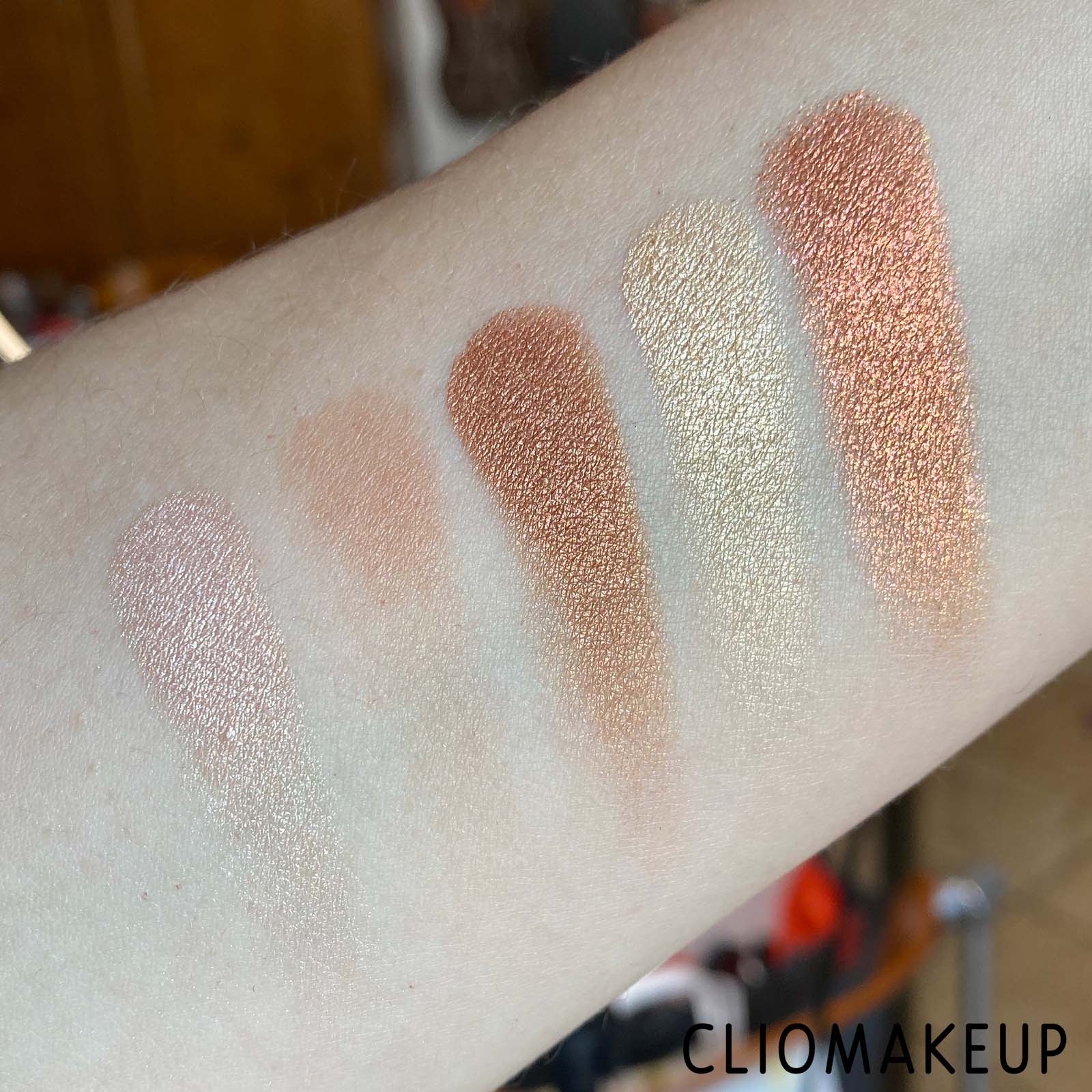 Cliomakeup-Recensione-Palette-Kiko-Glamour-Multi-Finish-Eyeshadow-Palette-6