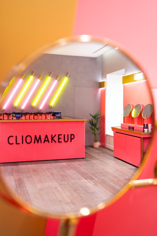 Cliomakeup-pre-opening-cliopopup-torino-specchio