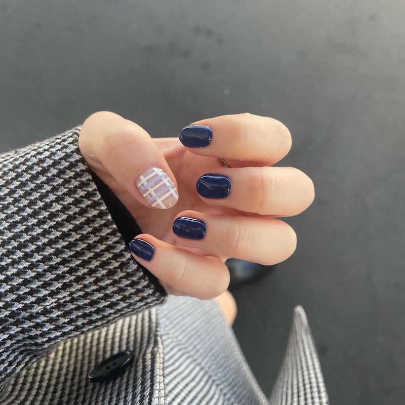 cliomakeup-plaid-nails-autunno-inverno-2021-teamclio-13