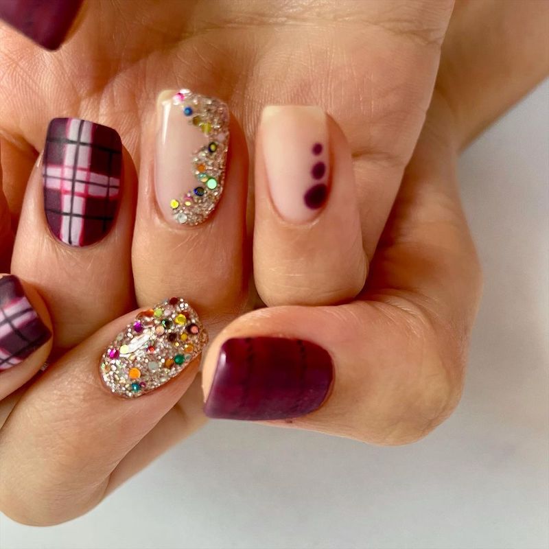 cliomakeup-plaid-nails-autunno-inverno-2021-teamclio-7