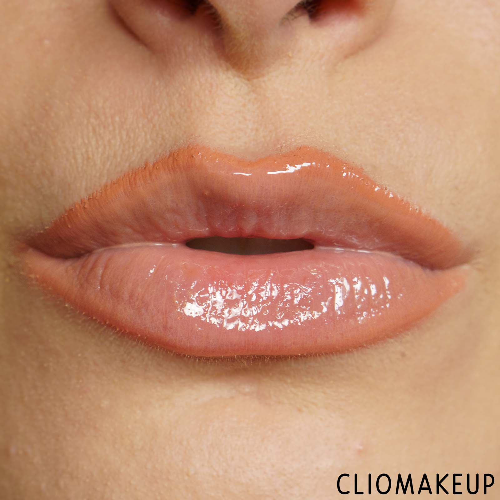 cliomakeup-recensione-balsamo-labbra-wycon-feed-my-lips-lip-plumping-serum-12