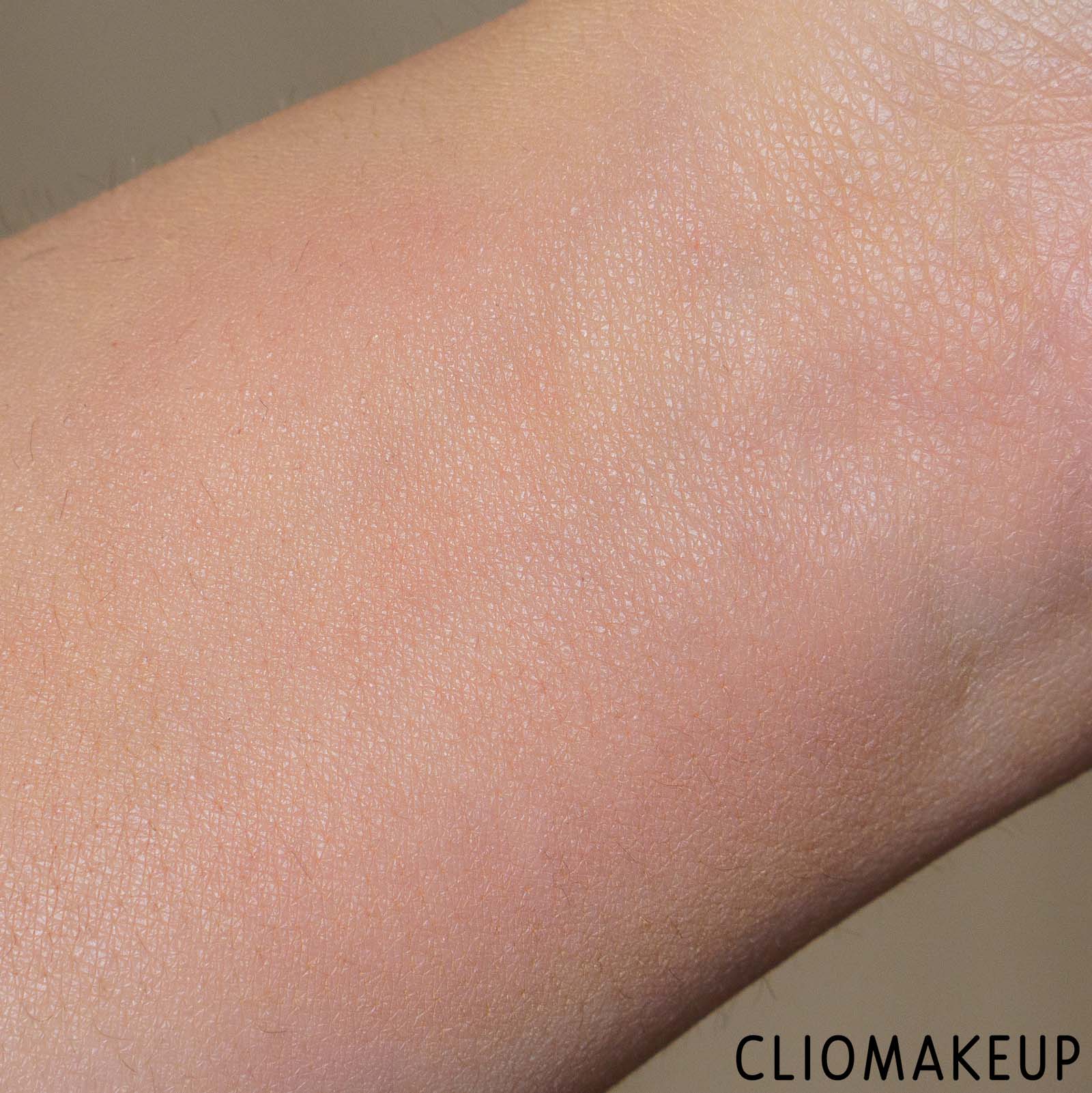 cliomakeup-recensione-blush-revolution-fast-base-blush-cream-colour-for-cheeks-e-lips-8