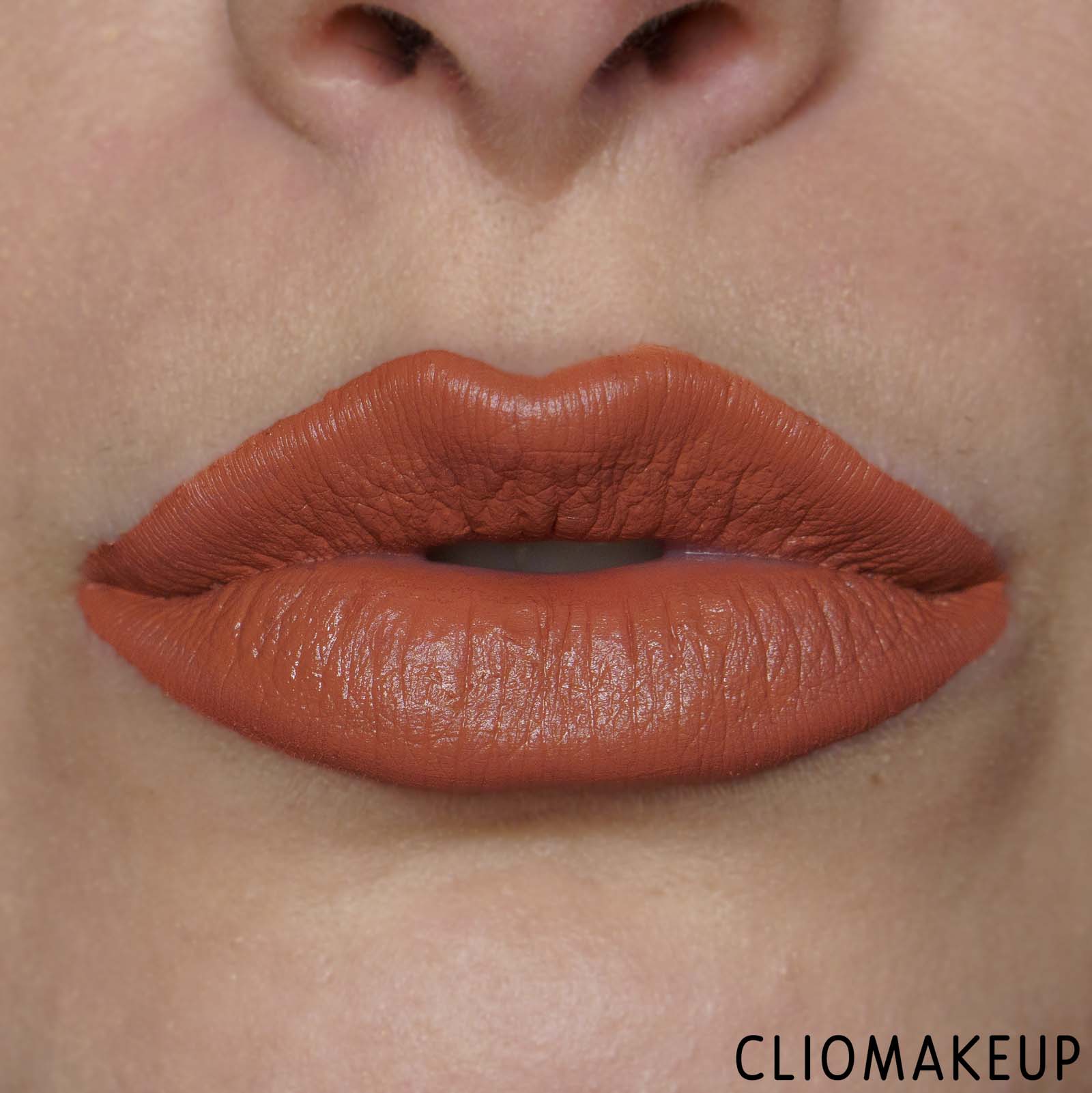 cliomakeup-recensione-rossetto-kiko-lasting-matte-veil-liquid-lip-colour-10