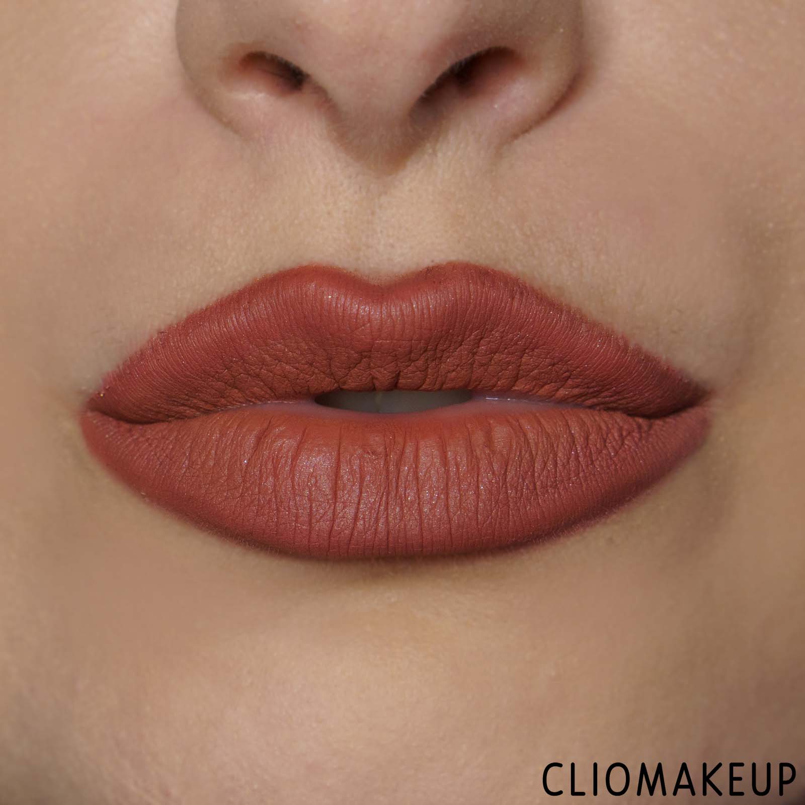 cliomakeup-recensione-rossetto-kiko-lasting-matte-veil-liquid-lip-colour-12