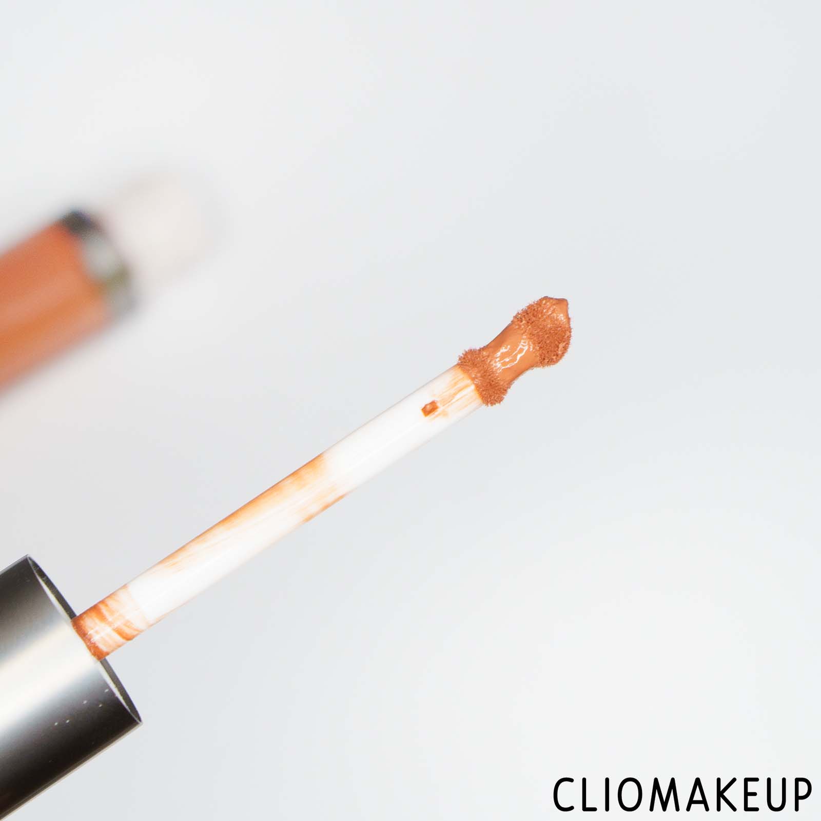 cliomakeup-recensione-rossetto-kiko-lasting-matte-veil-liquid-lip-colour-5